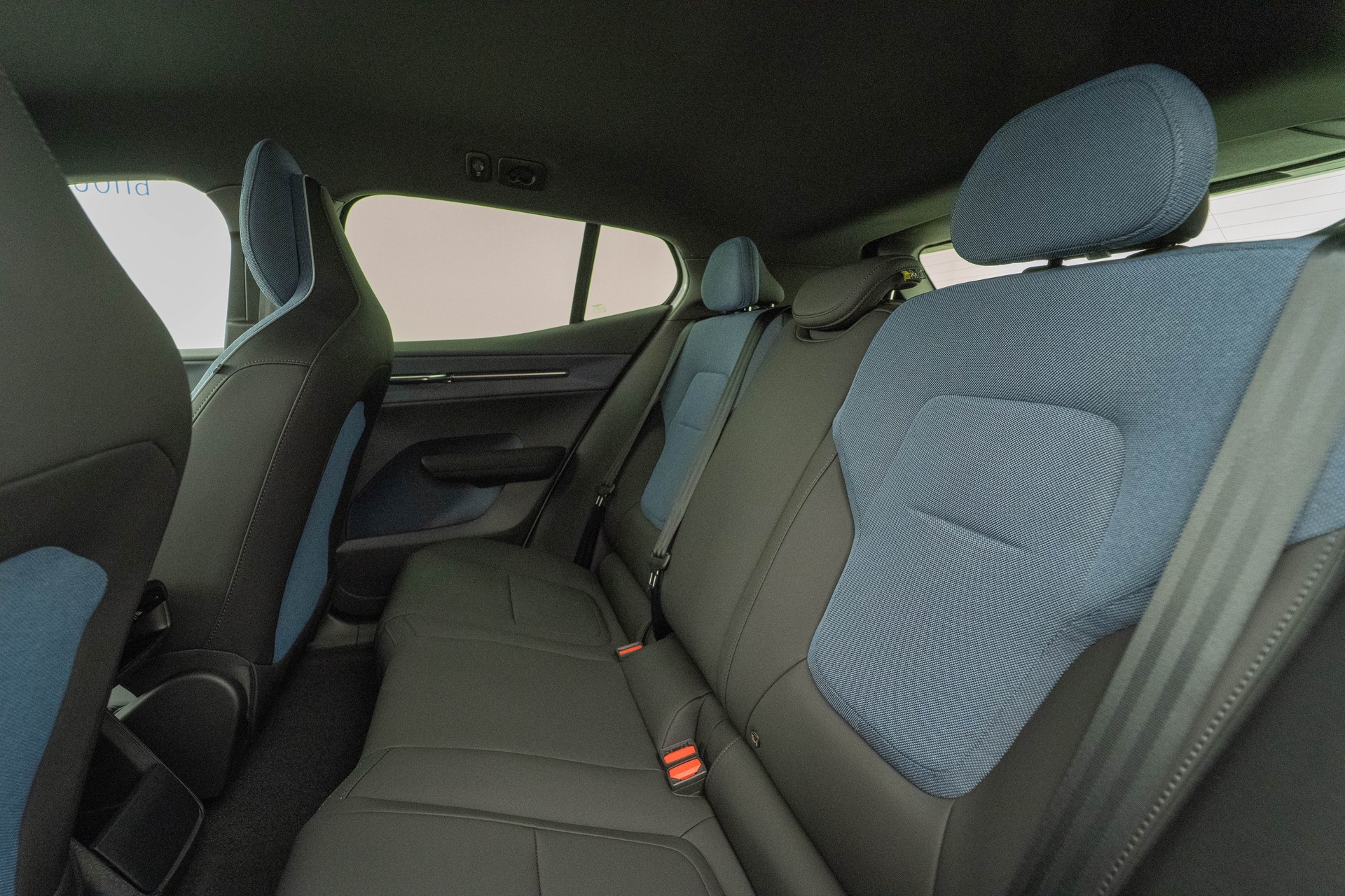 VOLVO EX30 E60 Plus-image-8