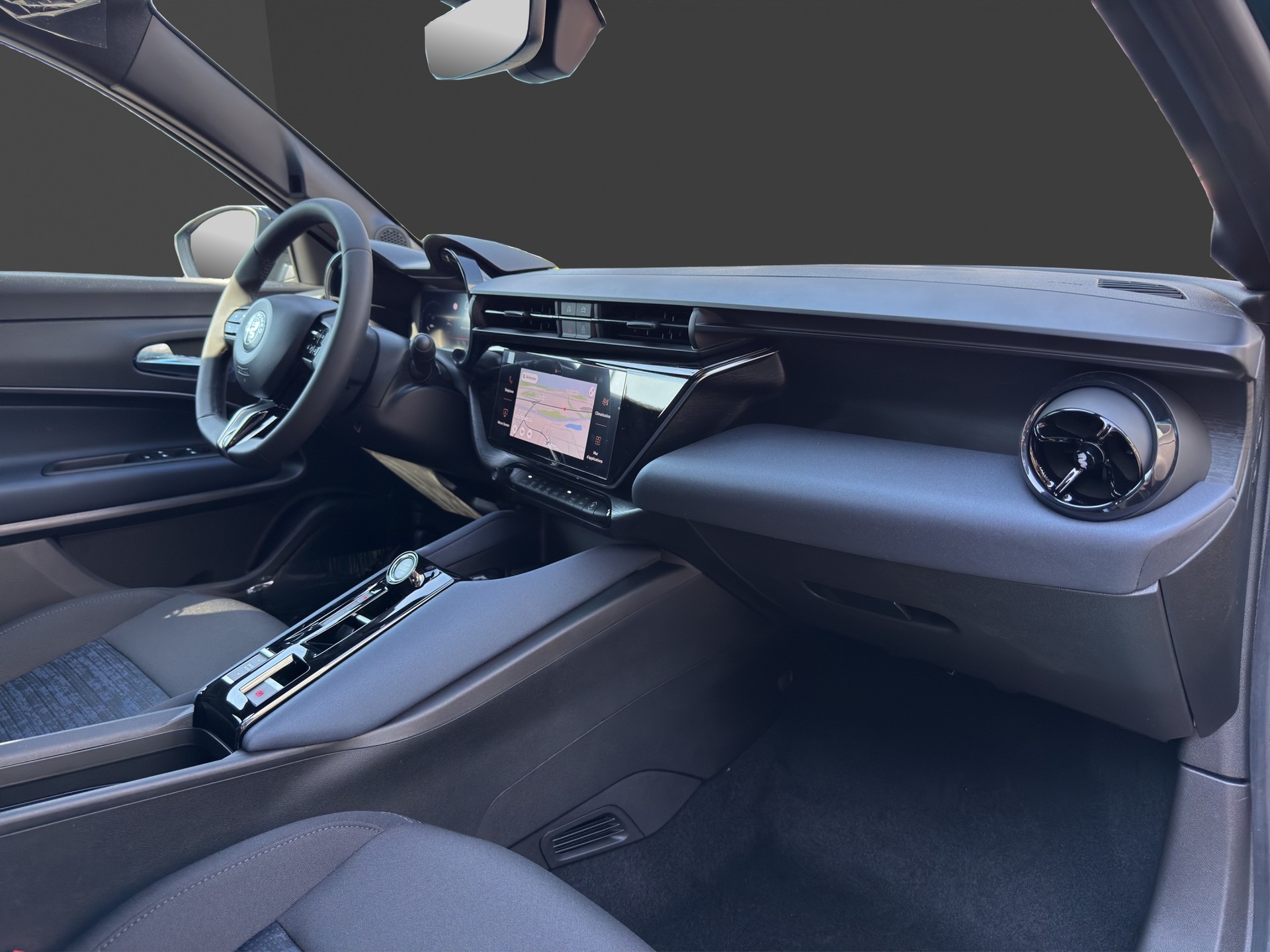 ALFA ROMEO Junior 1.2 48V Hybrid Sprint TECH-image-12