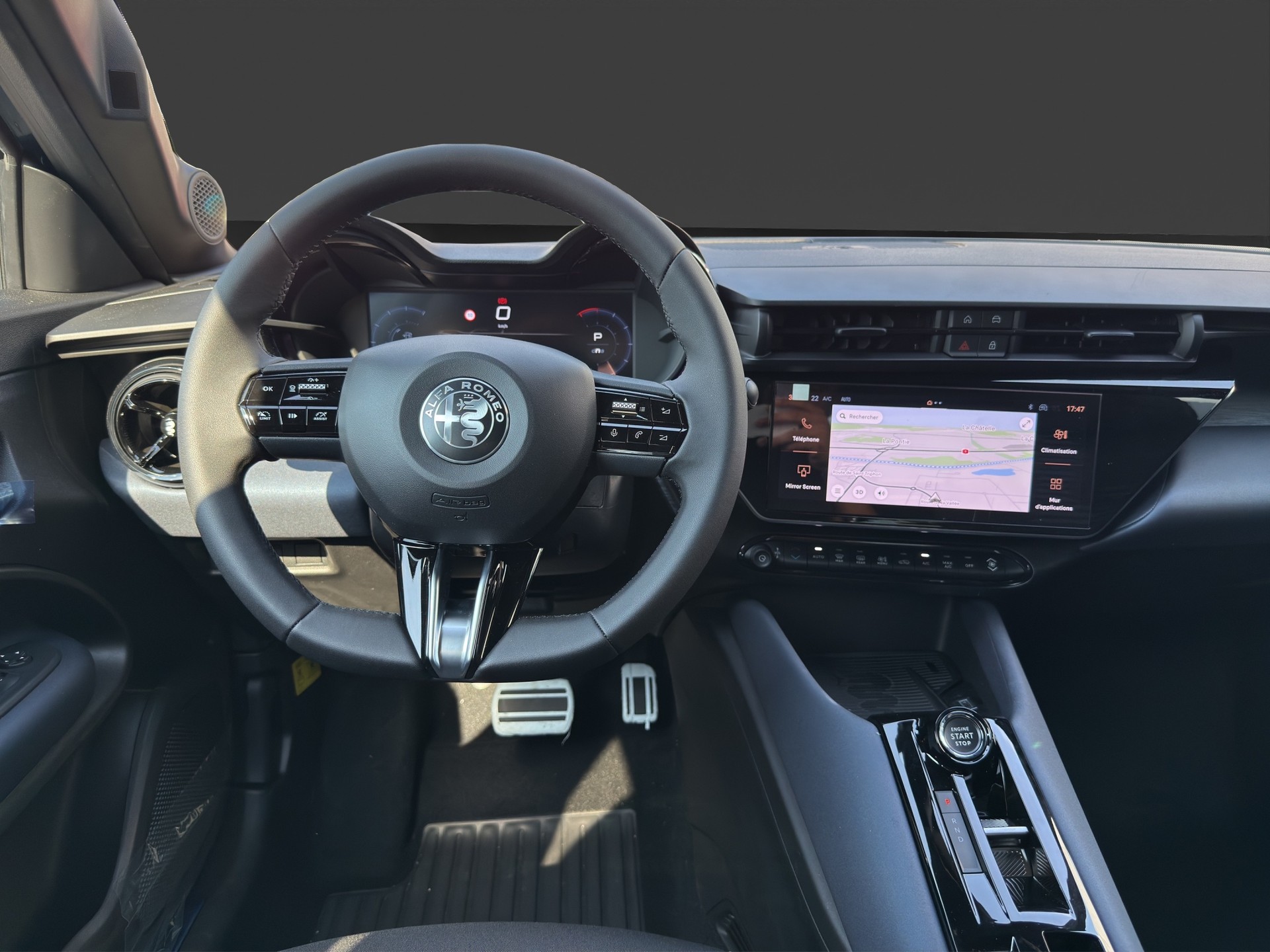 ALFA ROMEO Junior 1.2 48V Hybrid Sprint TECH-image-11