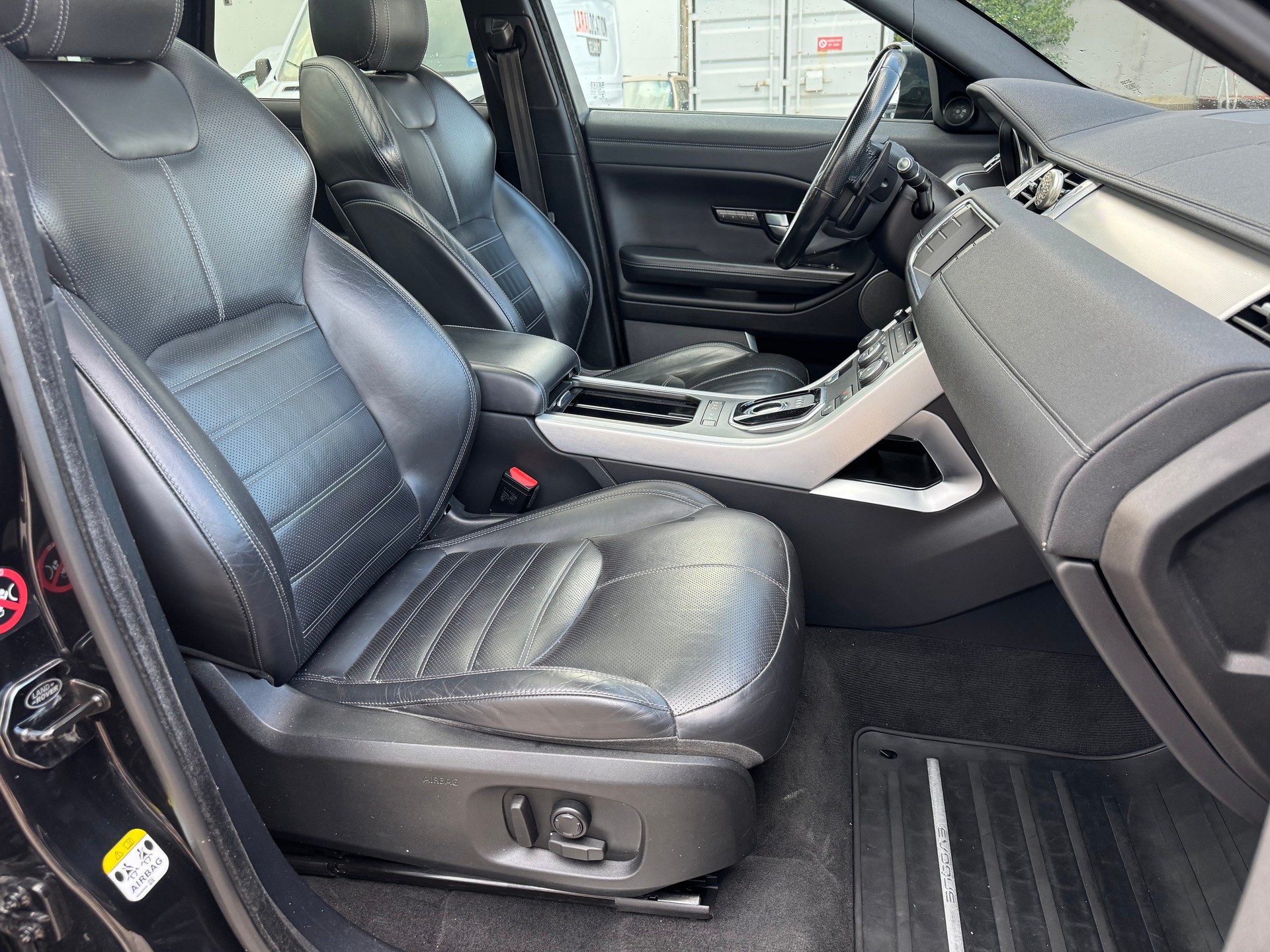 LAND ROVER Range Rover Evoque 2.0 TD4 HSE Dynamic AT9-image-8