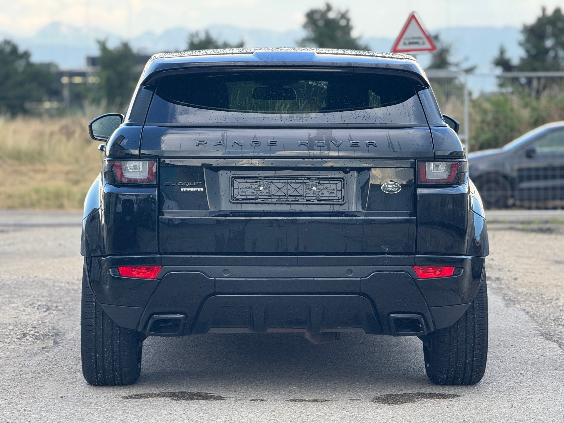 LAND ROVER Range Rover Evoque 2.0 TD4 HSE Dynamic AT9-image-4