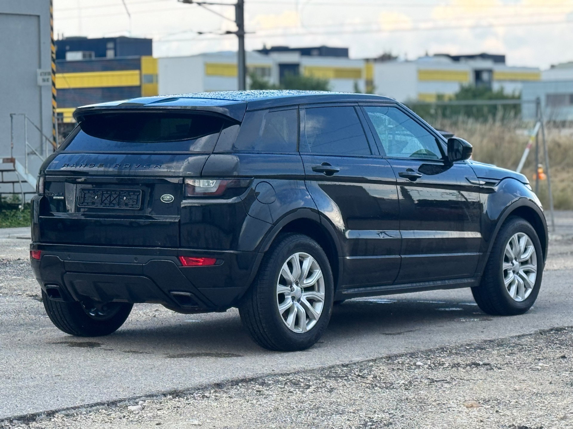 LAND ROVER Range Rover Evoque 2.0 TD4 HSE Dynamic AT9-image-3