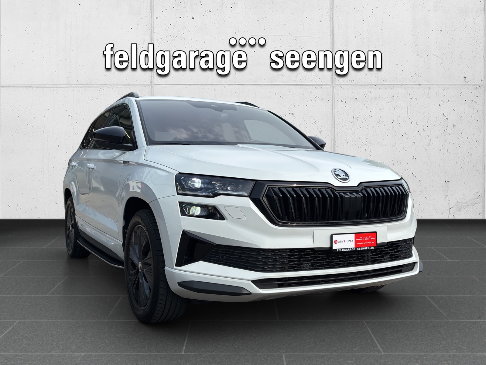 SKODA New Karoq 2.0 TDI CR Sport Line 4x4 DSG mit AHK & elektr. Vordersitze mit Memory & Leder-image-2