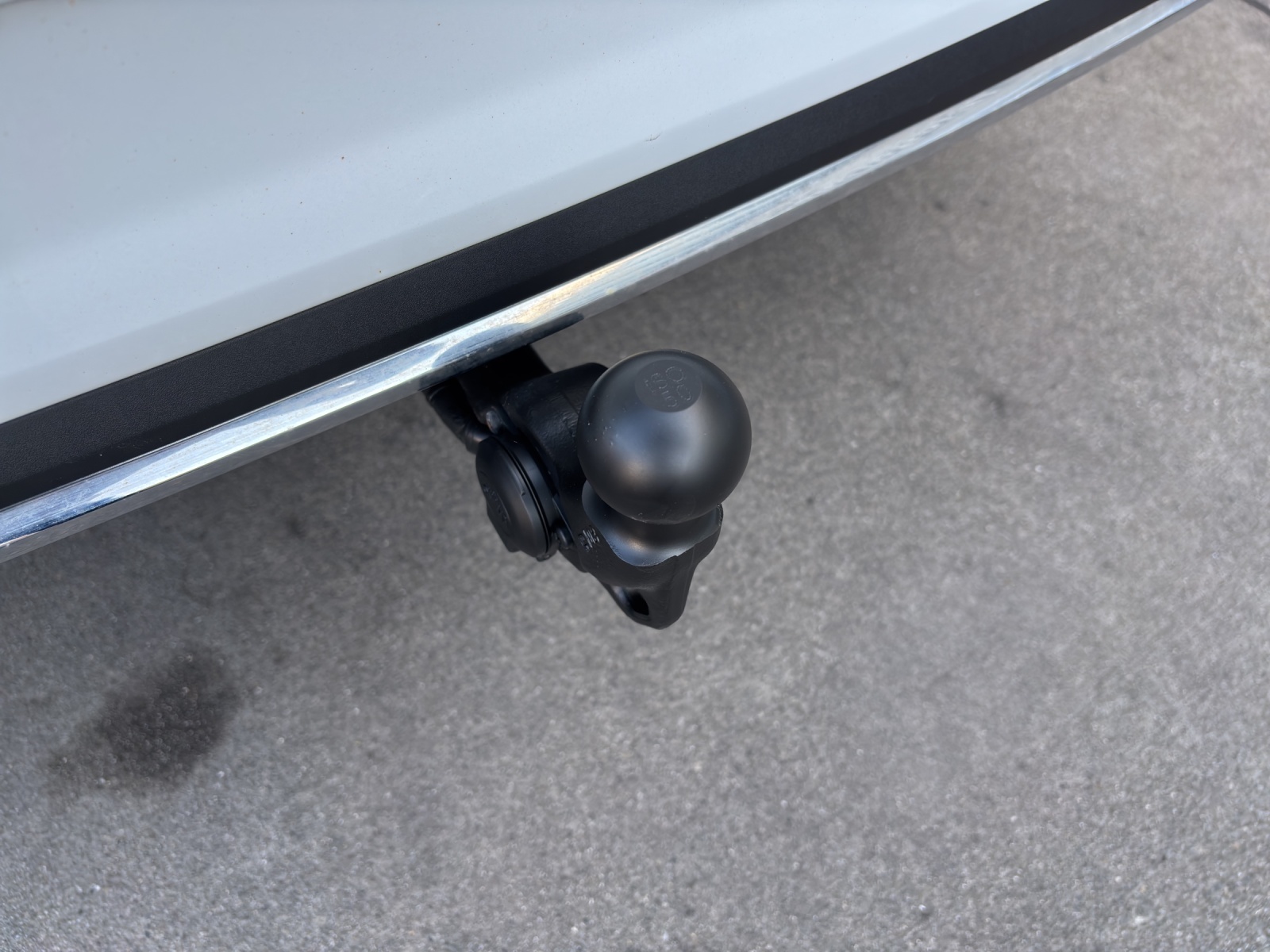 SKODA New Karoq 2.0 TDI CR Sport Line 4x4 DSG mit AHK & elektr. Vordersitze mit Memory & Leder-image-9