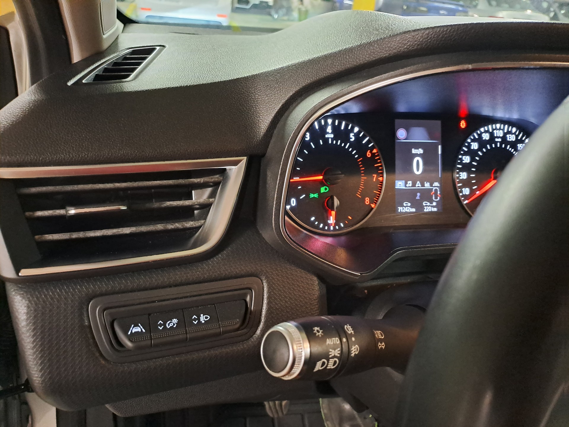 RENAULT 1.0 TCe Zen-image-0