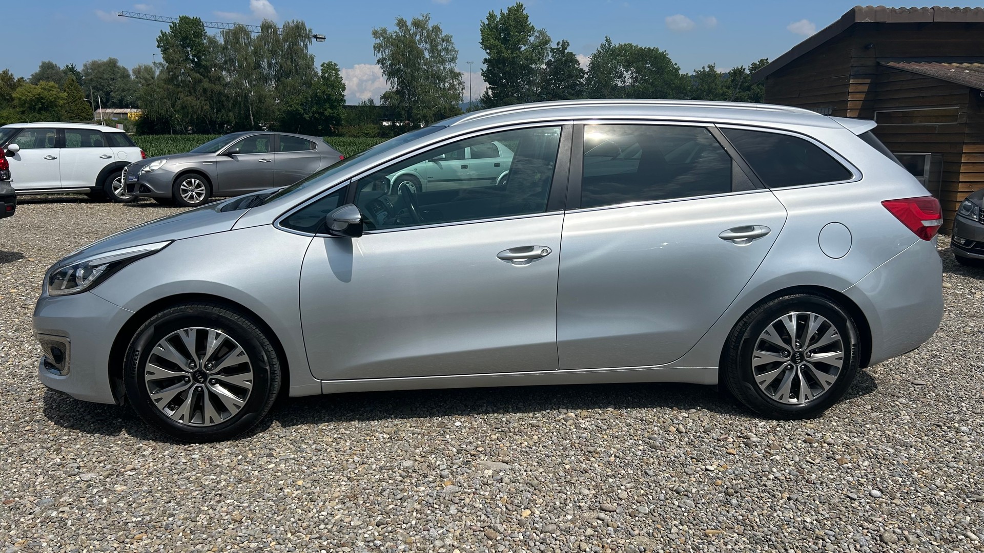 KIA Cee'd Sportswagon 1.6 CRDi Swiss Champion DCT-image-21