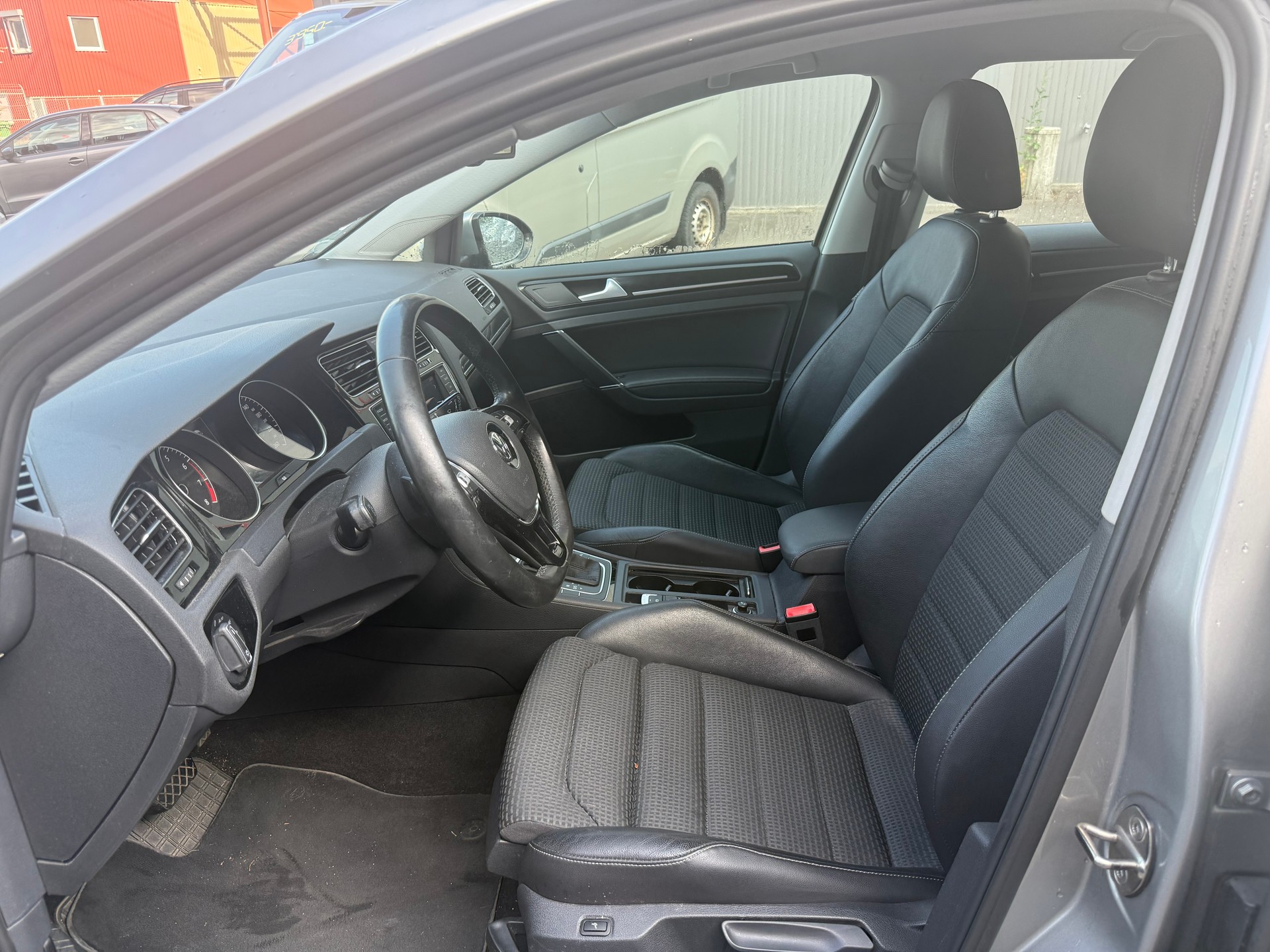 VW Golf 1.4 TSI Comfortline DSG-image-6