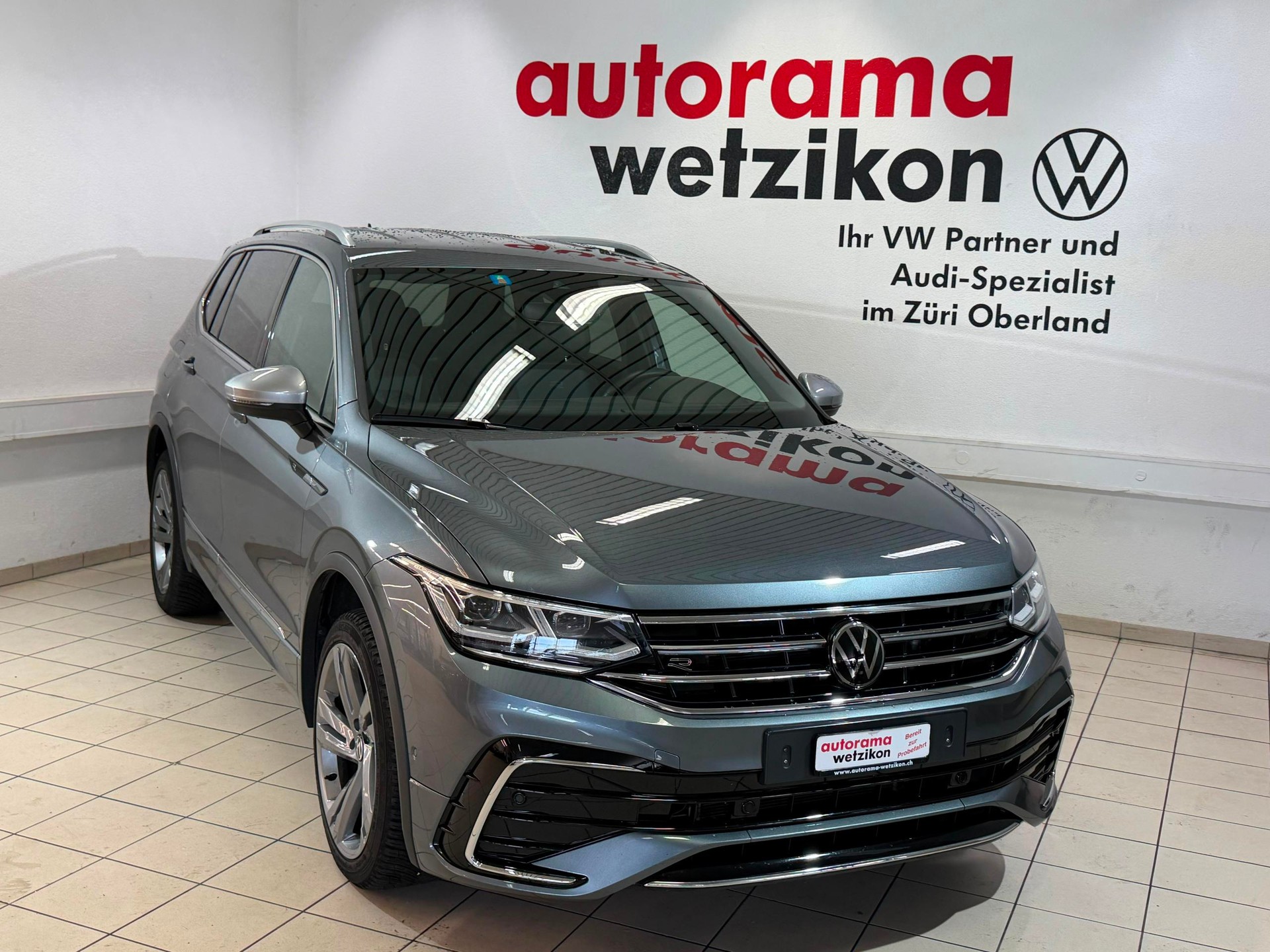 VW Tiguan Allspace 2.0TSI R-Line 4Motion DSG-image-1