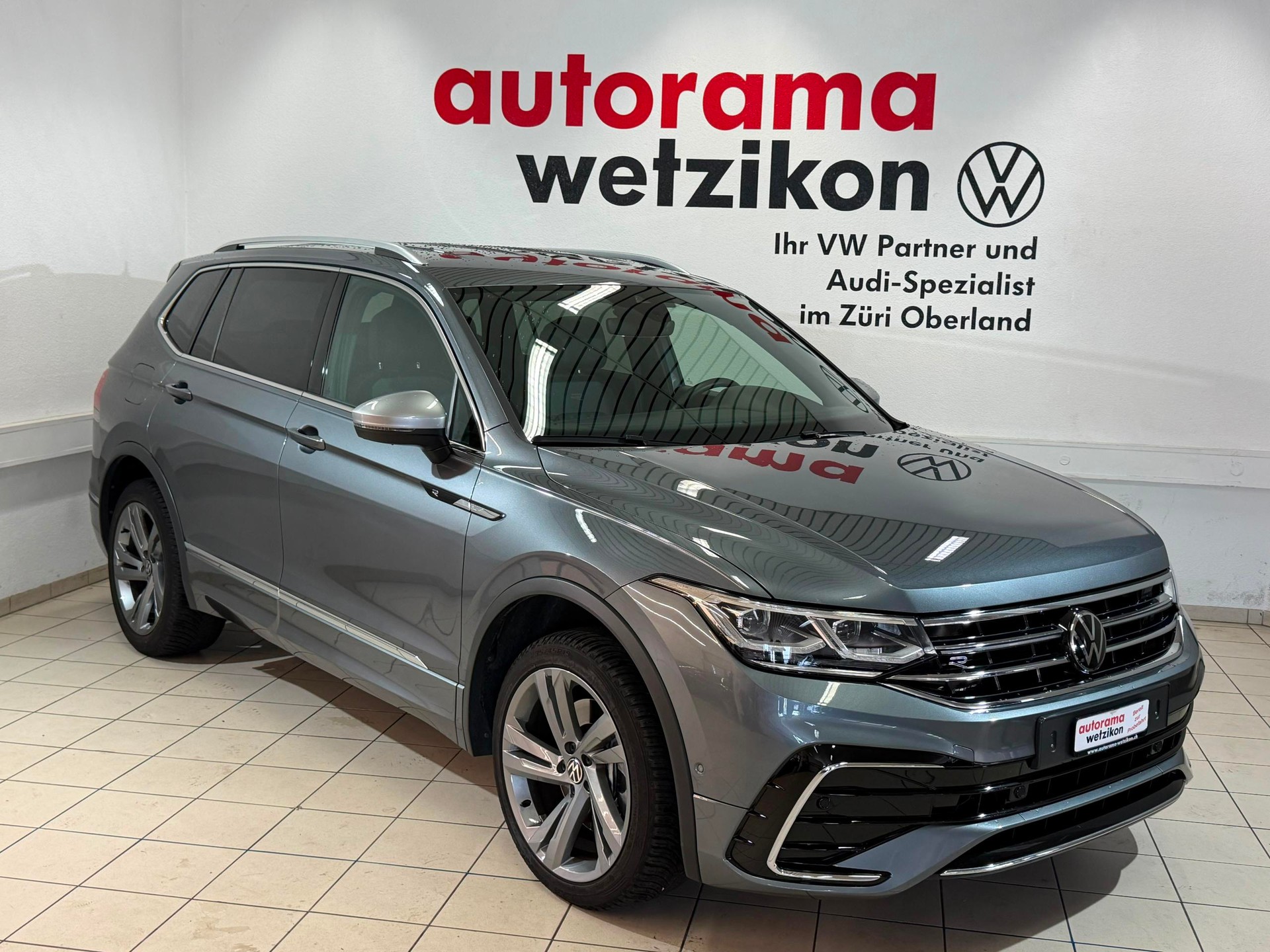 VW Tiguan Allspace 2.0TSI R-Line 4Motion DSG-image-0