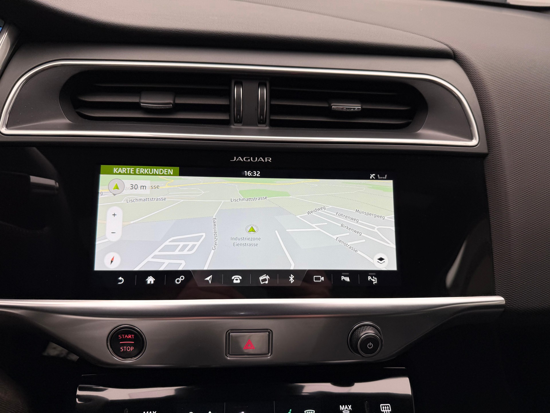 JAGUAR I-Pace EV400 HSE AWD-image-15