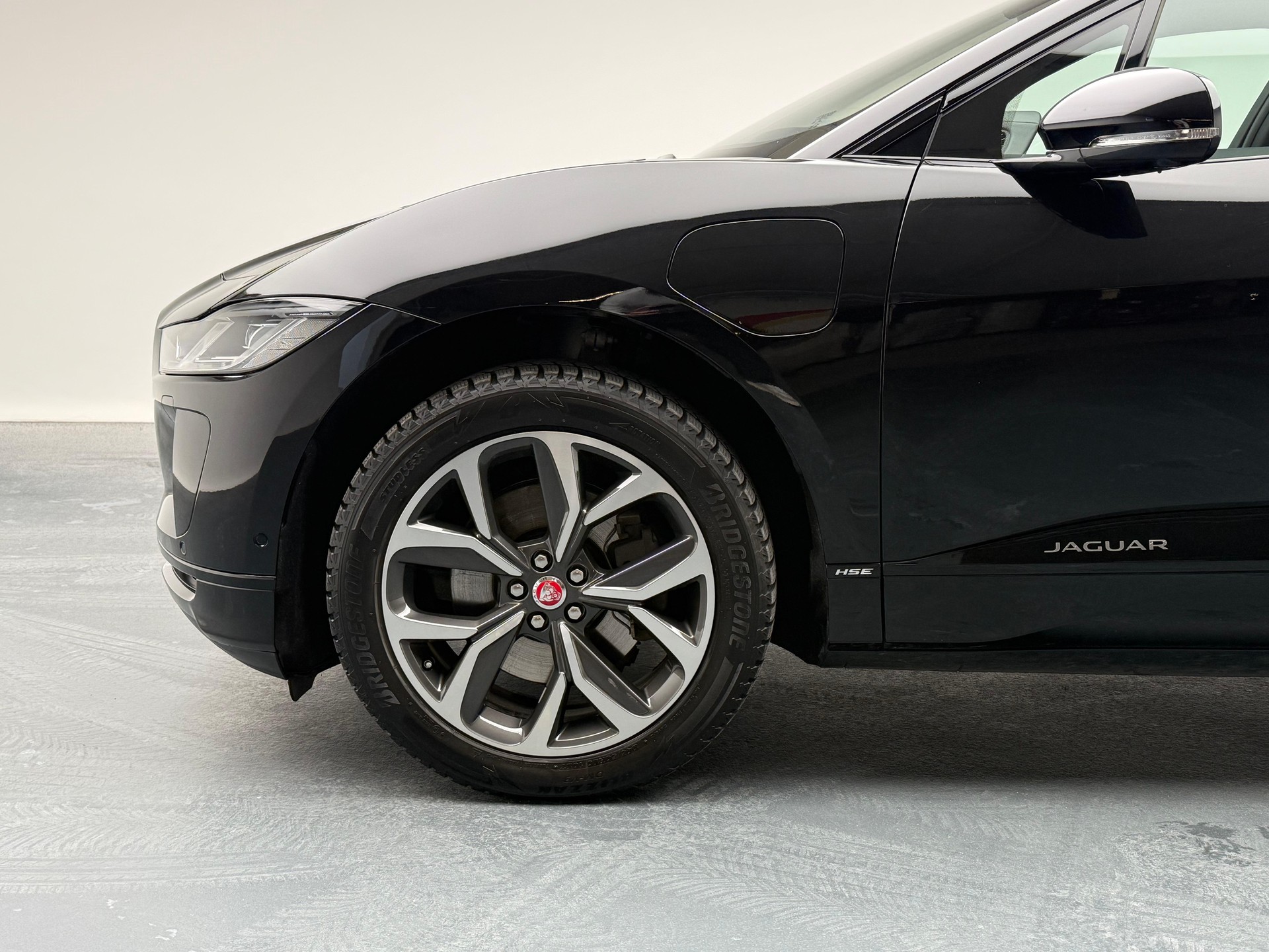 JAGUAR I-Pace EV400 HSE AWD-image-3