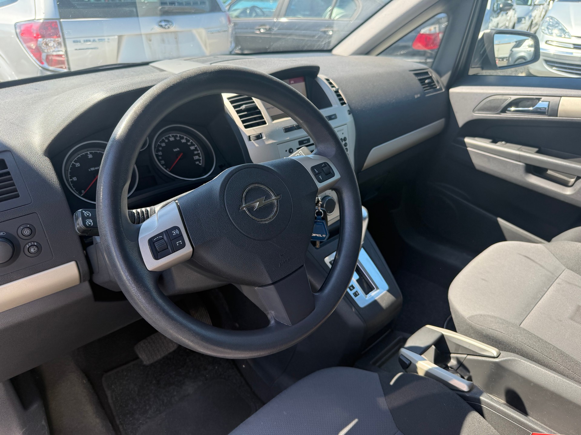 OPEL Zafira 1.9 CDTI Automatic-image-4