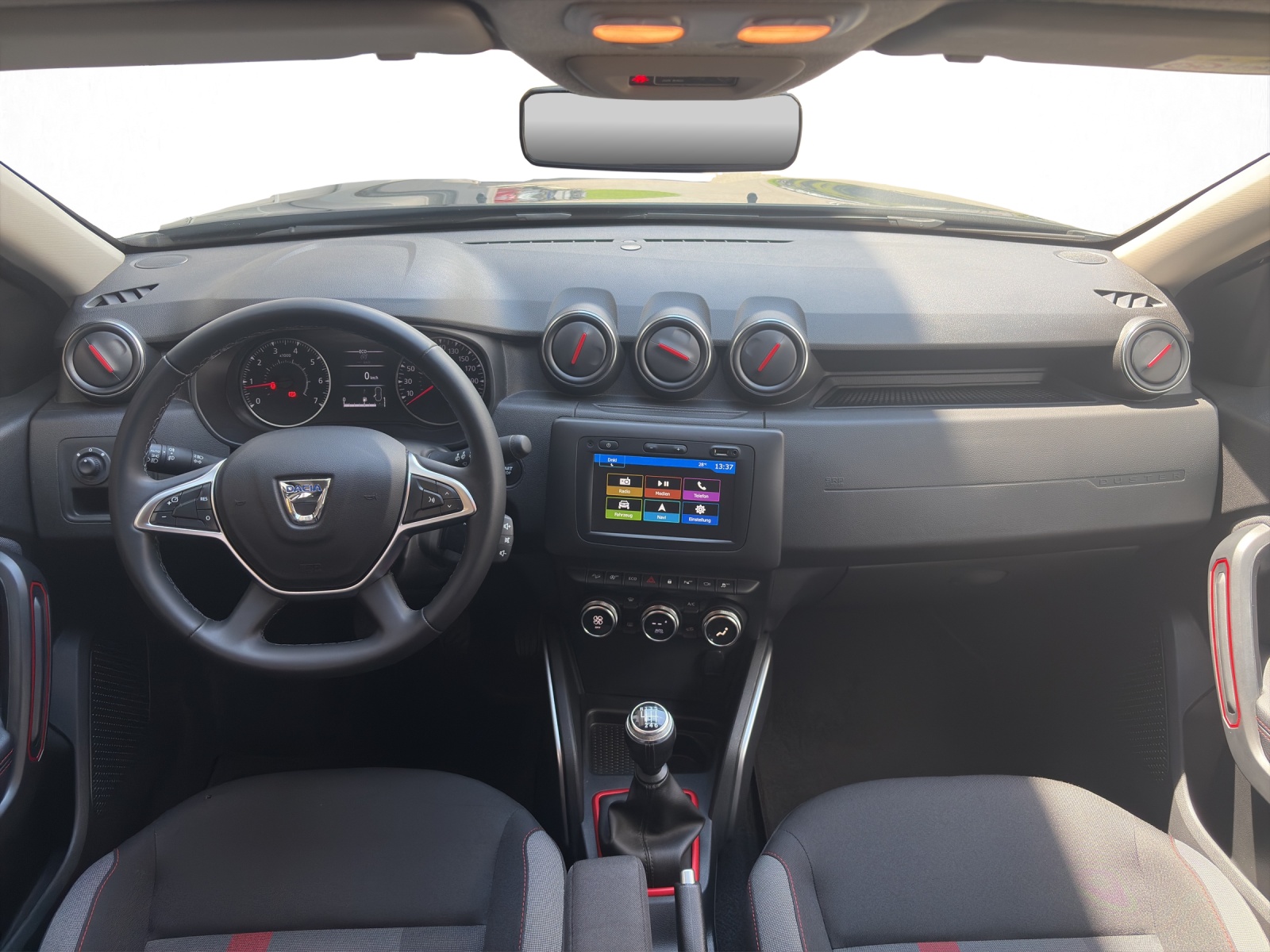 DACIA Duster 1.3 TCe 150 Prestige-image-12