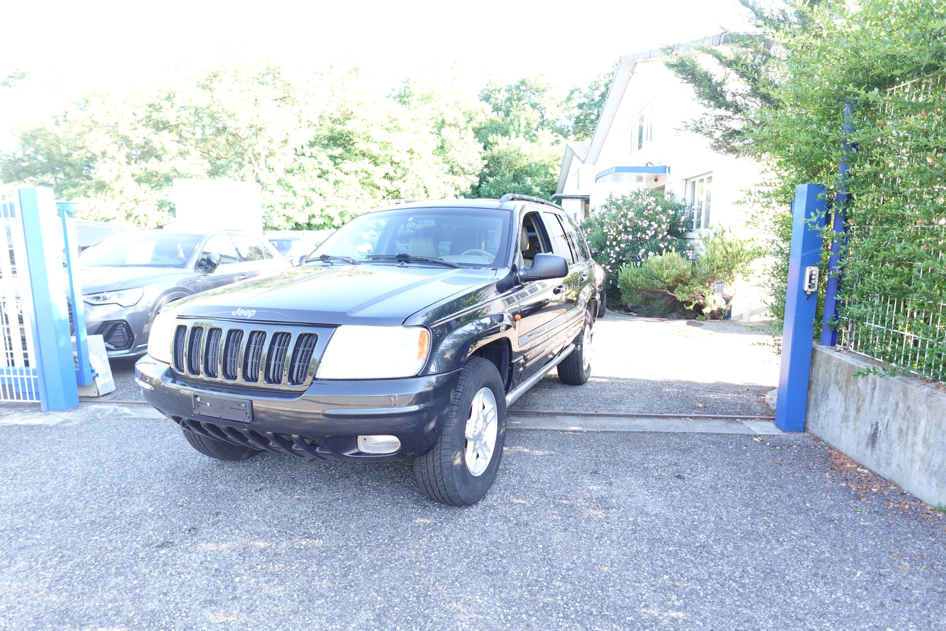 JEEP Grand Cherokee 4.7 Limited Automatic-image-0