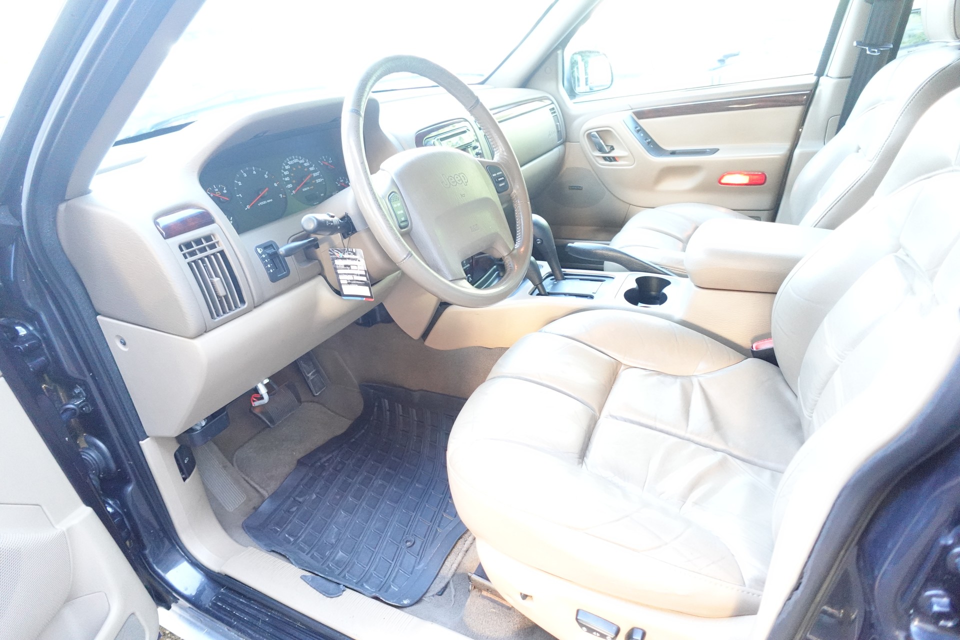 JEEP Grand Cherokee 4.7 Limited Automatic-image-5