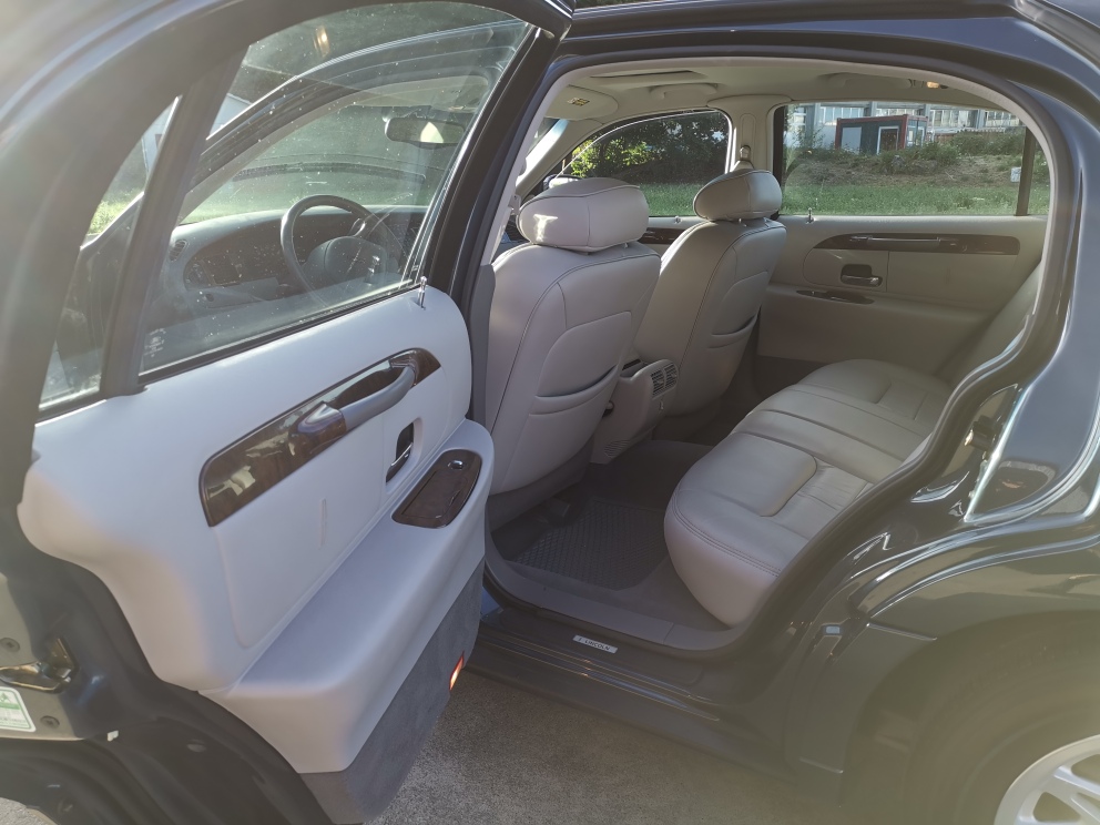 LINCOLN Signatur-image-11