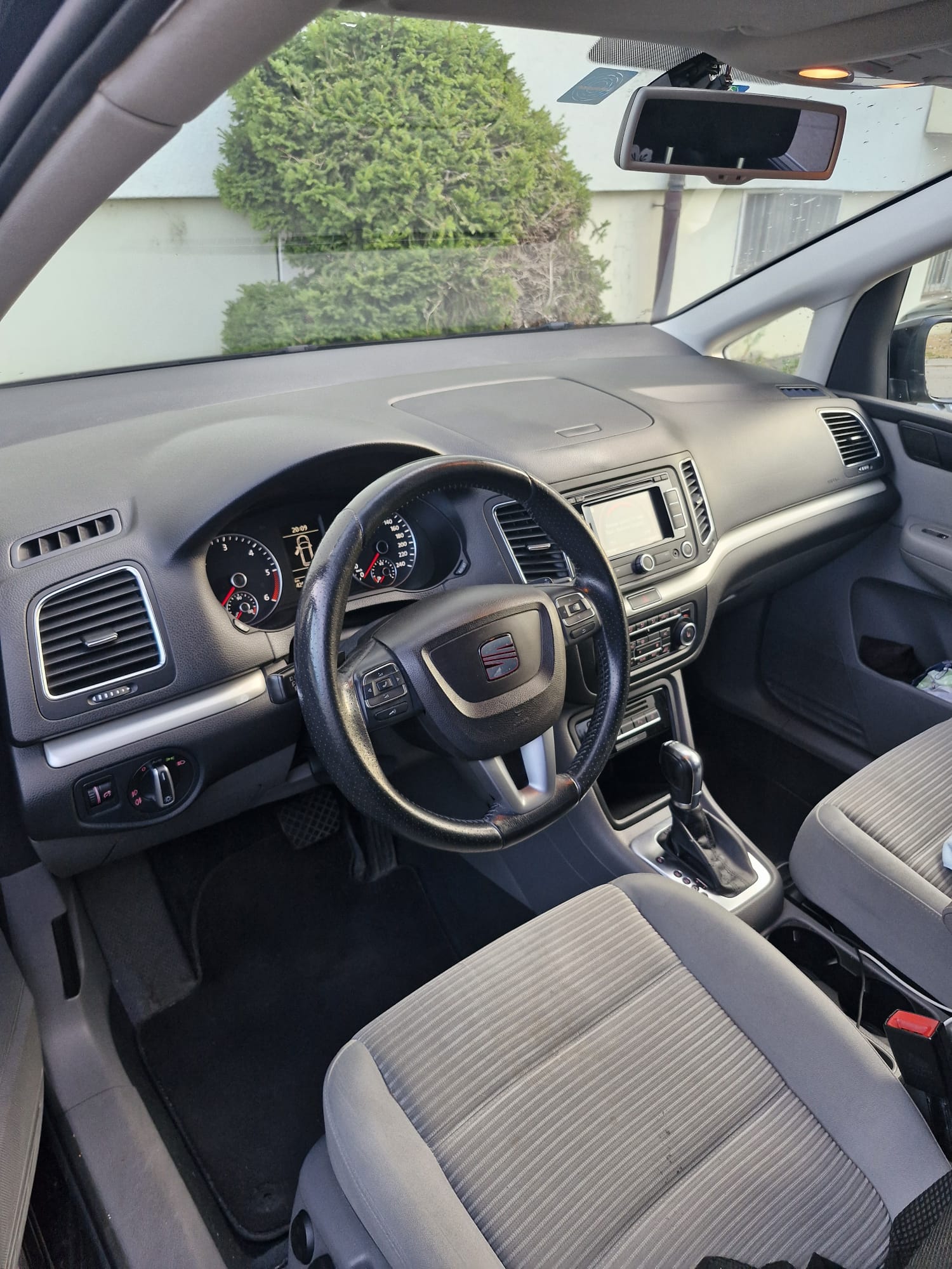 SEAT Alhambra 2.0 TDI Style Eco DSG-image-4