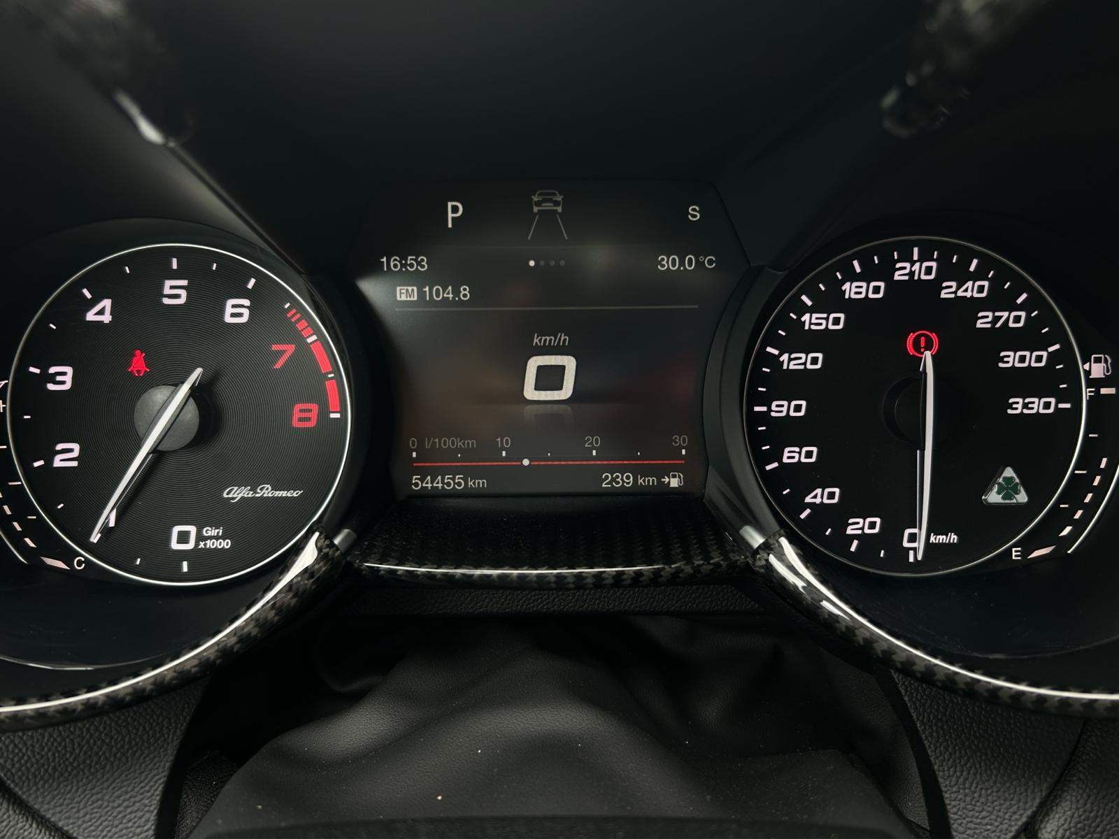ALFA ROMEO Giulia 2.9 V6 Quadrifoglio Automatic-image-16