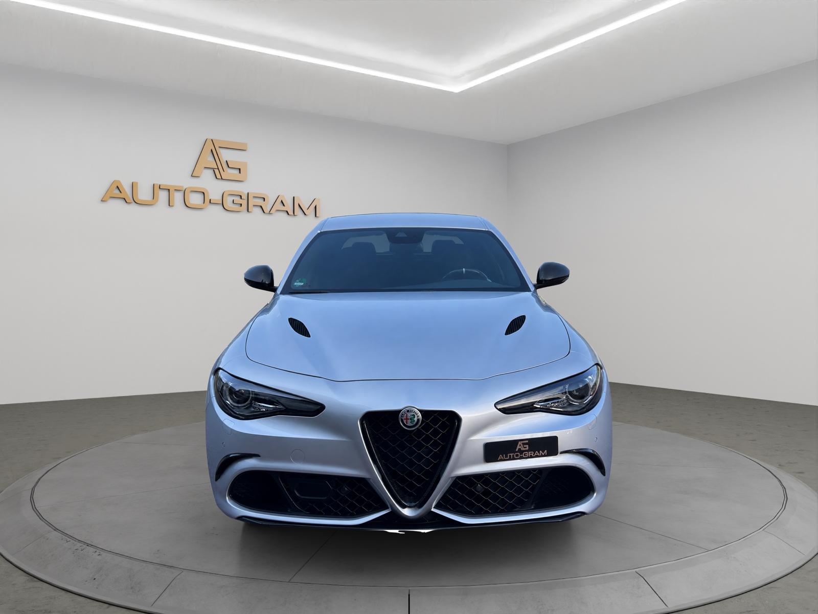 ALFA ROMEO Giulia 2.9 V6 Quadrifoglio Automatic-showroom-element-1
