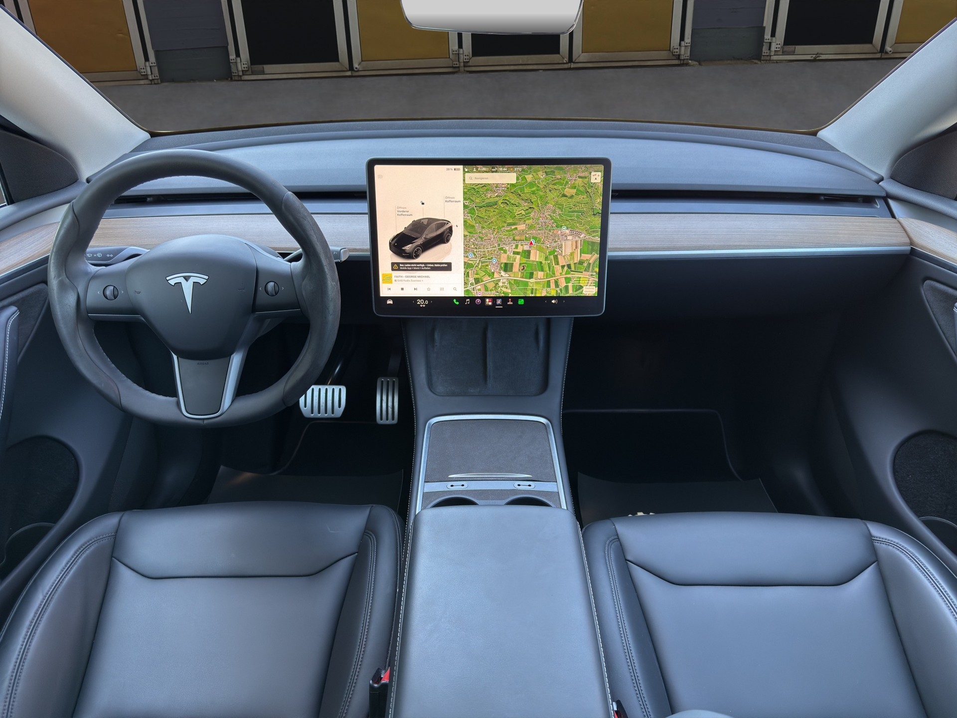 TESLA Model Y Performance D-image-10