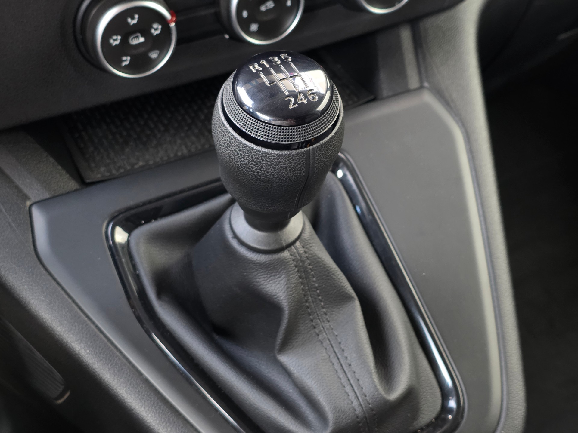 RENAULT Kangoo Van 1.3TCe Open Sesame 100 PF Extra-image-10
