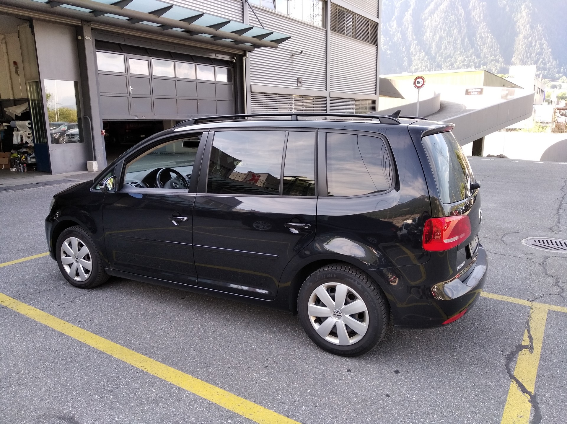 VW Touran 1.4 TSI Comfortline-image-2