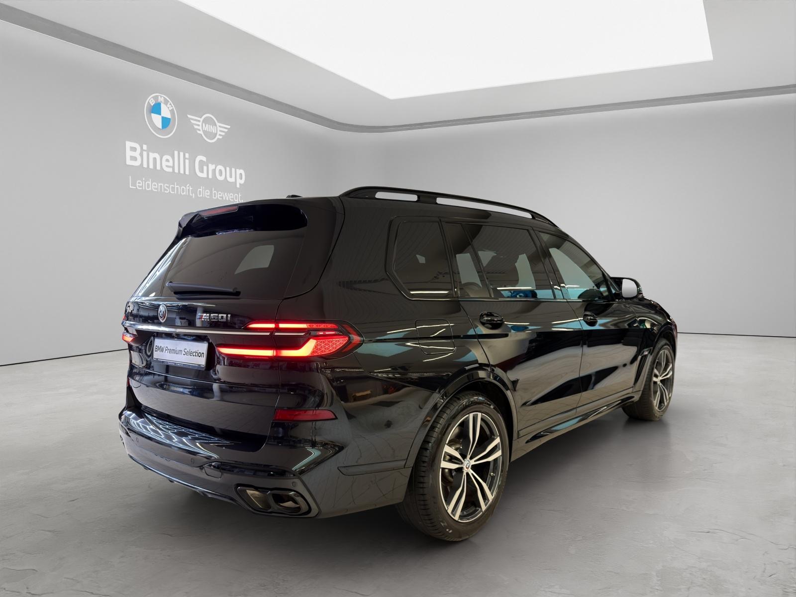 BMW X7 M60i-image-4