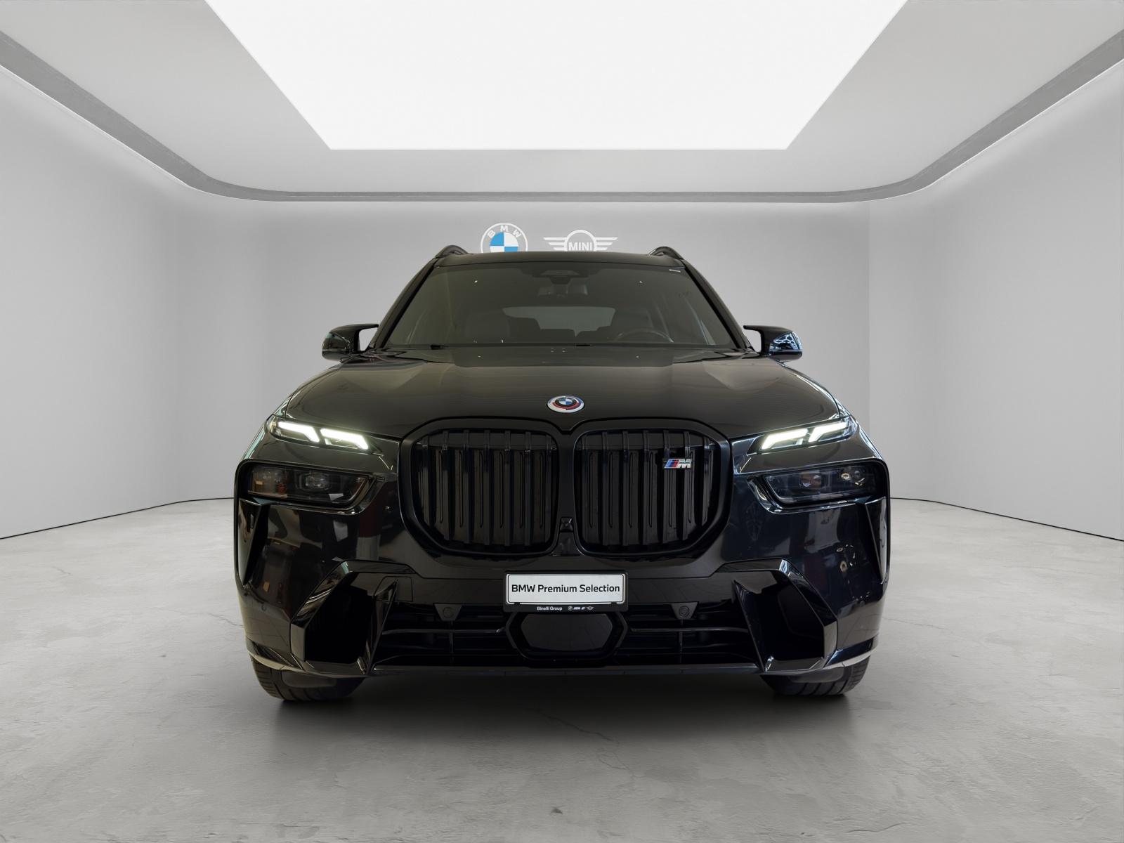 BMW X7 M60i-image-7