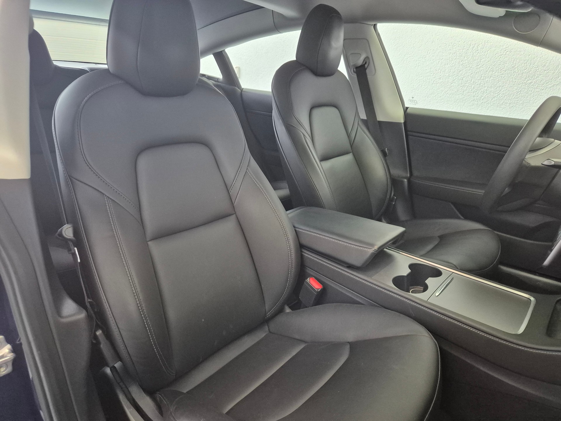 TESLA Model 3 Performance Dual Motor AWD-image-14
