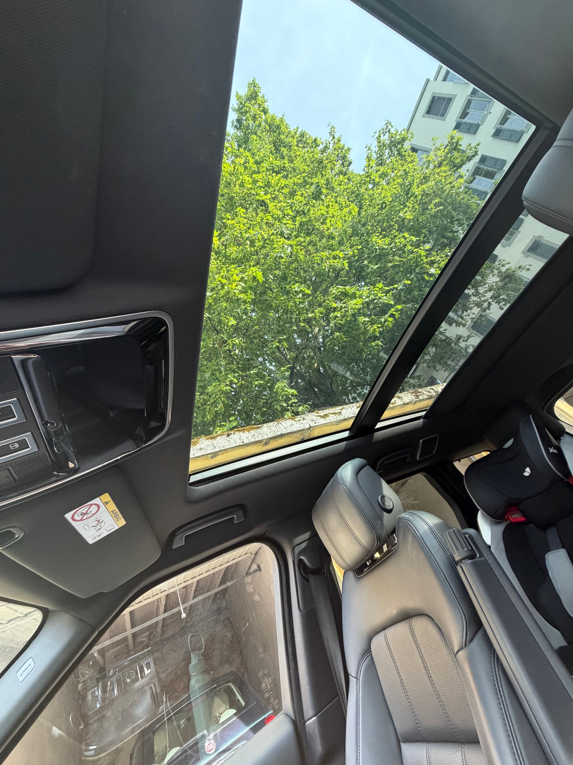 LAND ROVER 3.0 V6 SC HSE-image-5