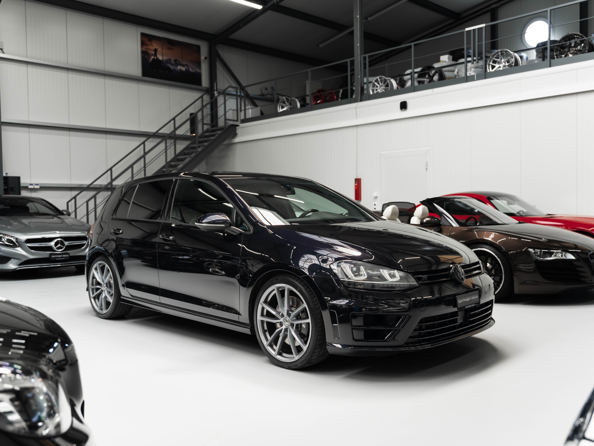 VW Golf 2.0 TSI R 4Motion DSG-image-4
