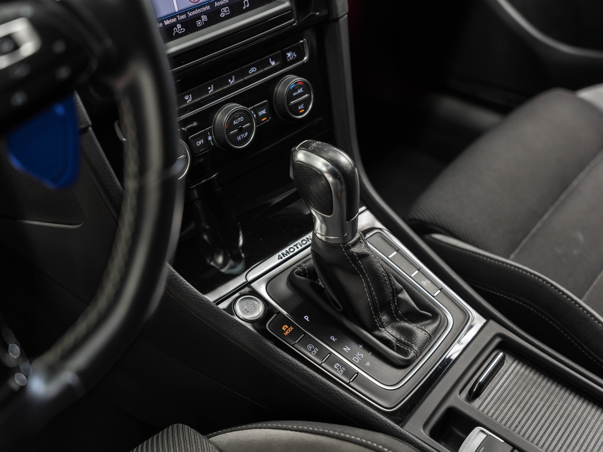 VW Golf 2.0 TSI R 4Motion DSG-image-20