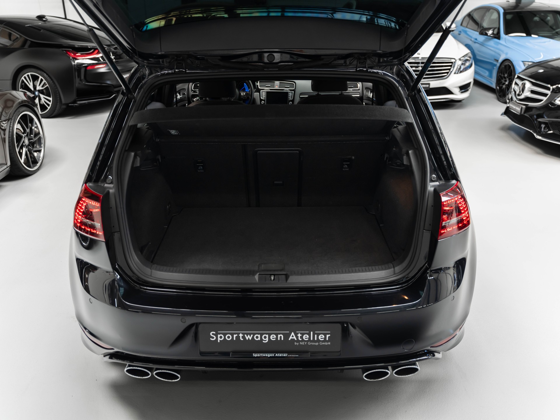 VW Golf 2.0 TSI R 4Motion DSG-image-30