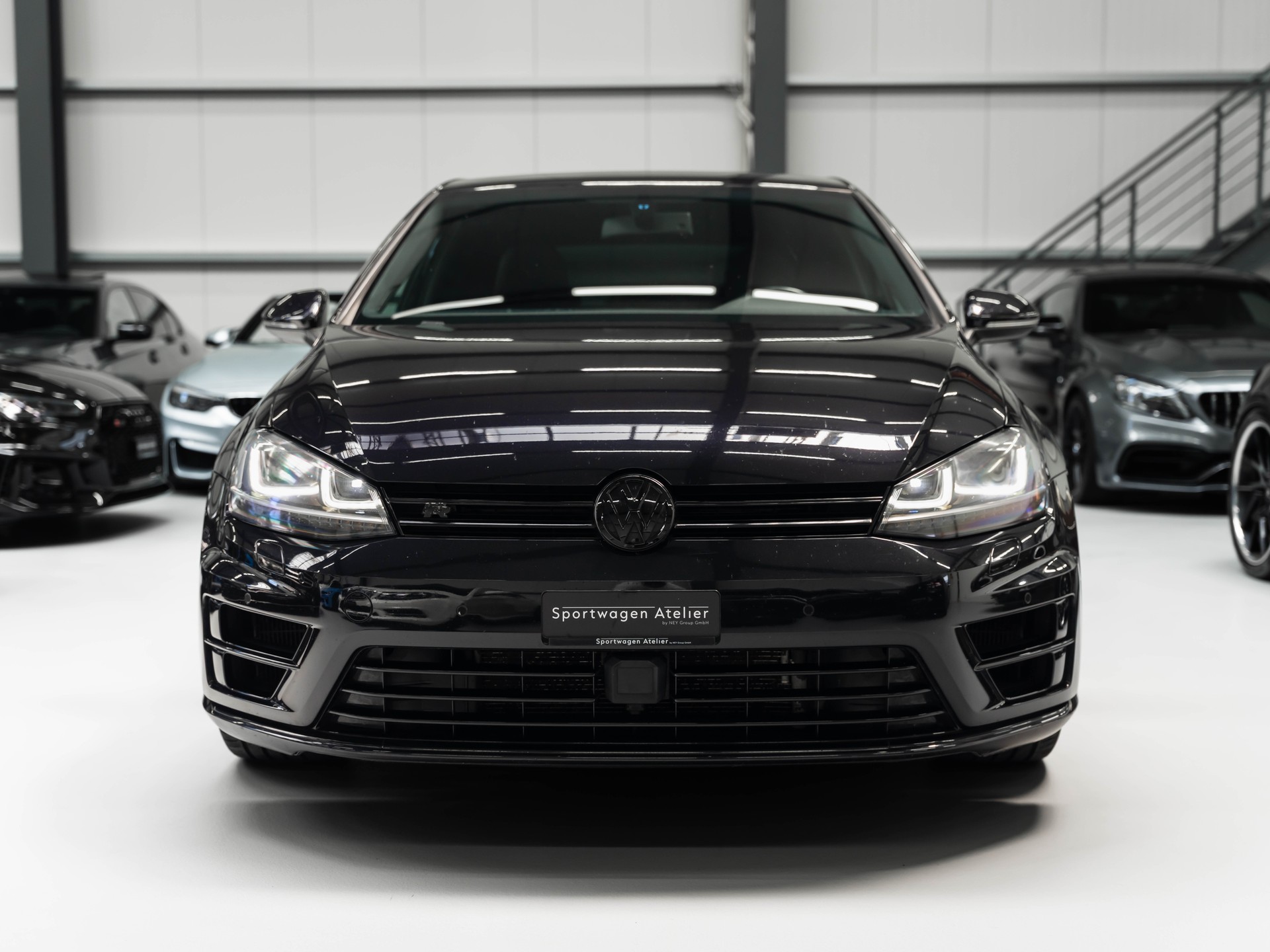 VW Golf 2.0 TSI R 4Motion DSG-image-5