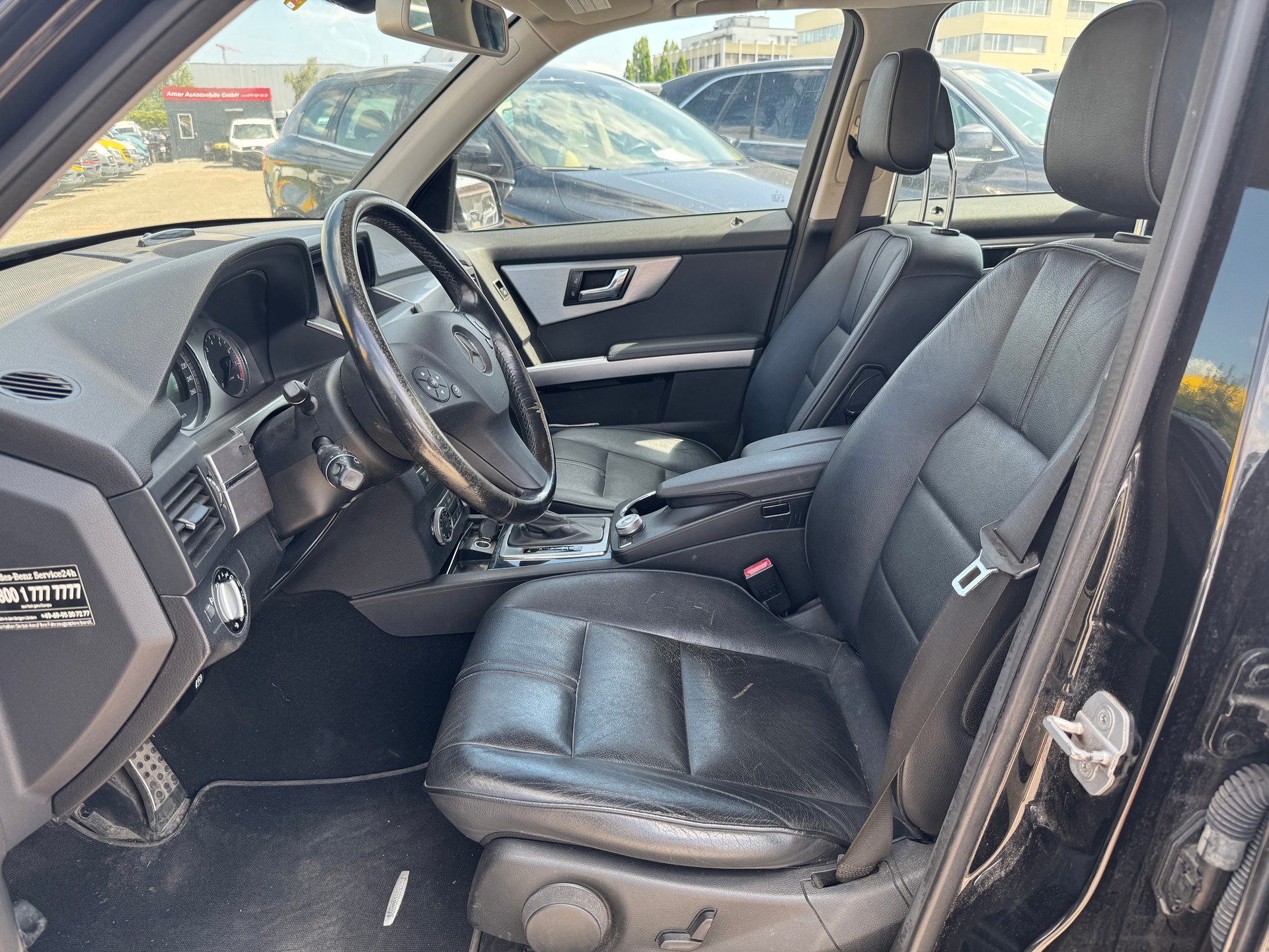 MERCEDES-BENZ GLK 300-image-8