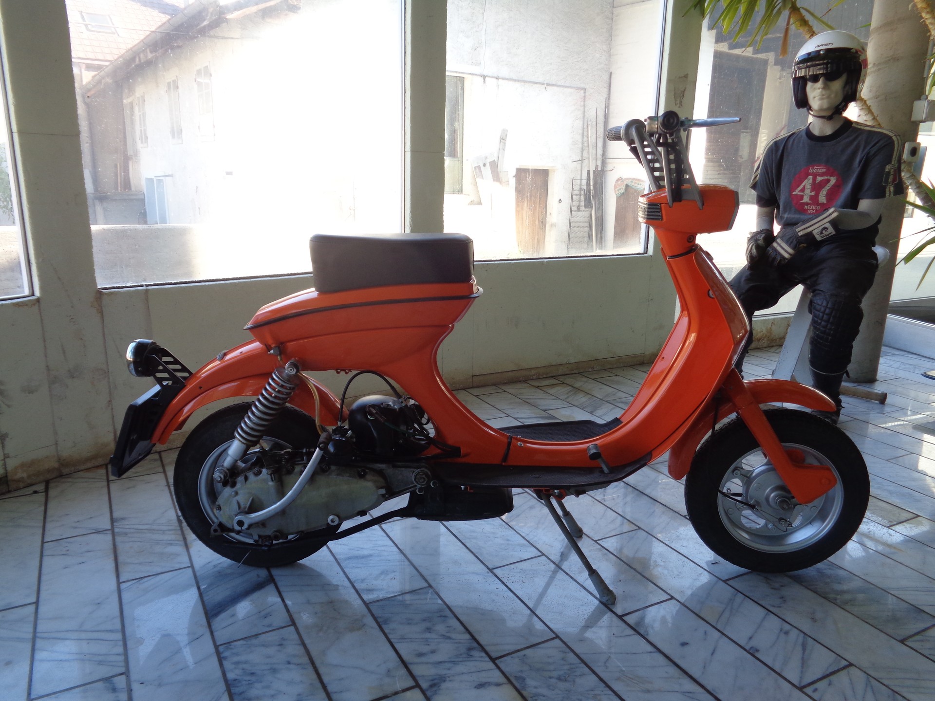 LAMBRETTA Luna-image-2