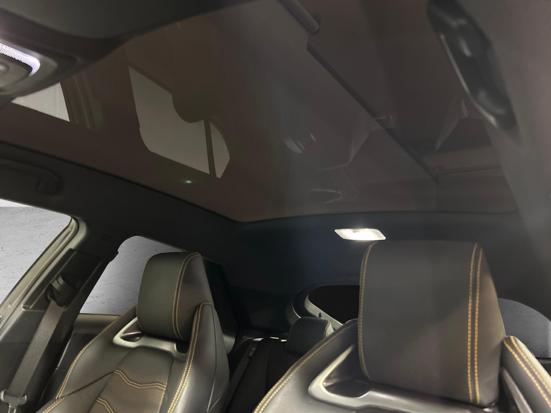 TOYOTA C-HR 2.0 HEV Style Premiere 4x4-image-9