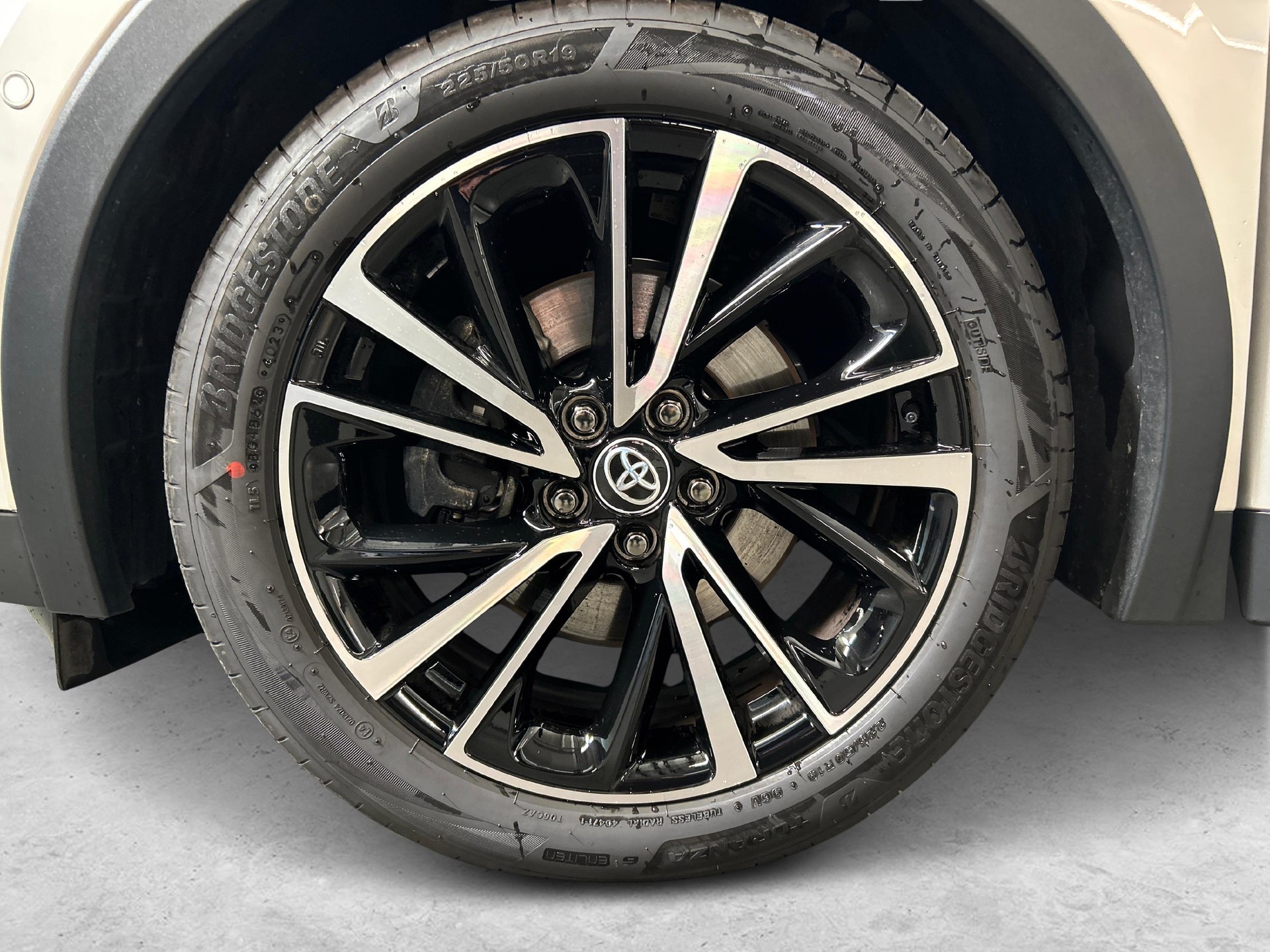 TOYOTA C-HR 2.0 HEV Style Premiere 4x4-image-11