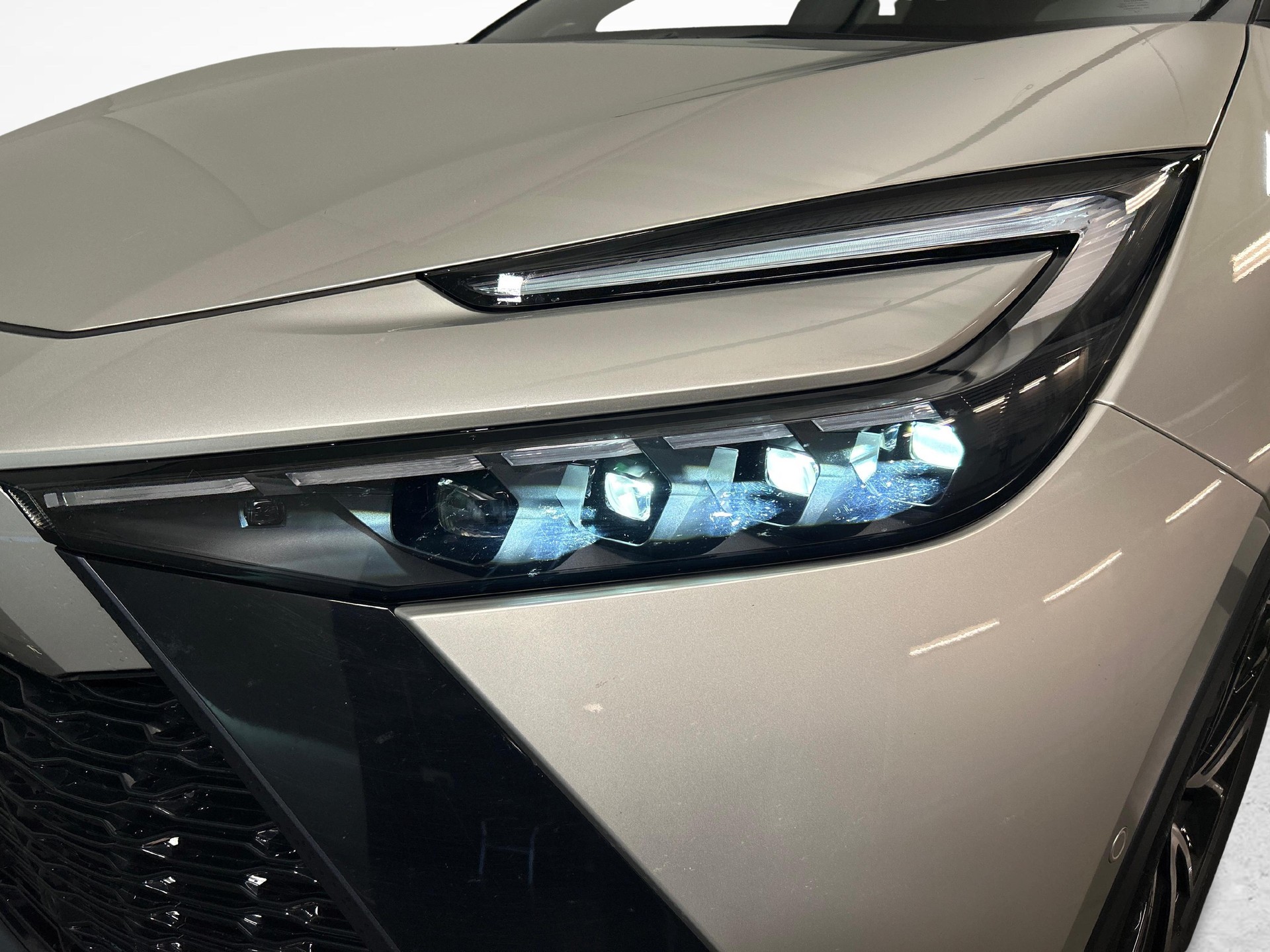 TOYOTA C-HR 2.0 HEV Style Premiere 4x4-image-15