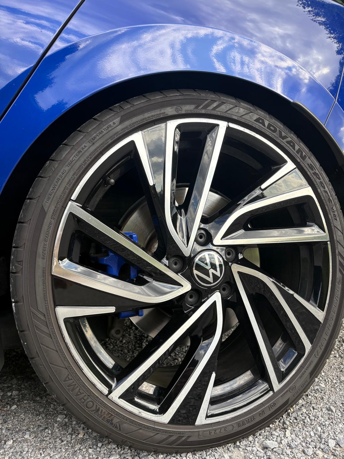 VW 2.0 TSI R DSG 4motion-image-2
