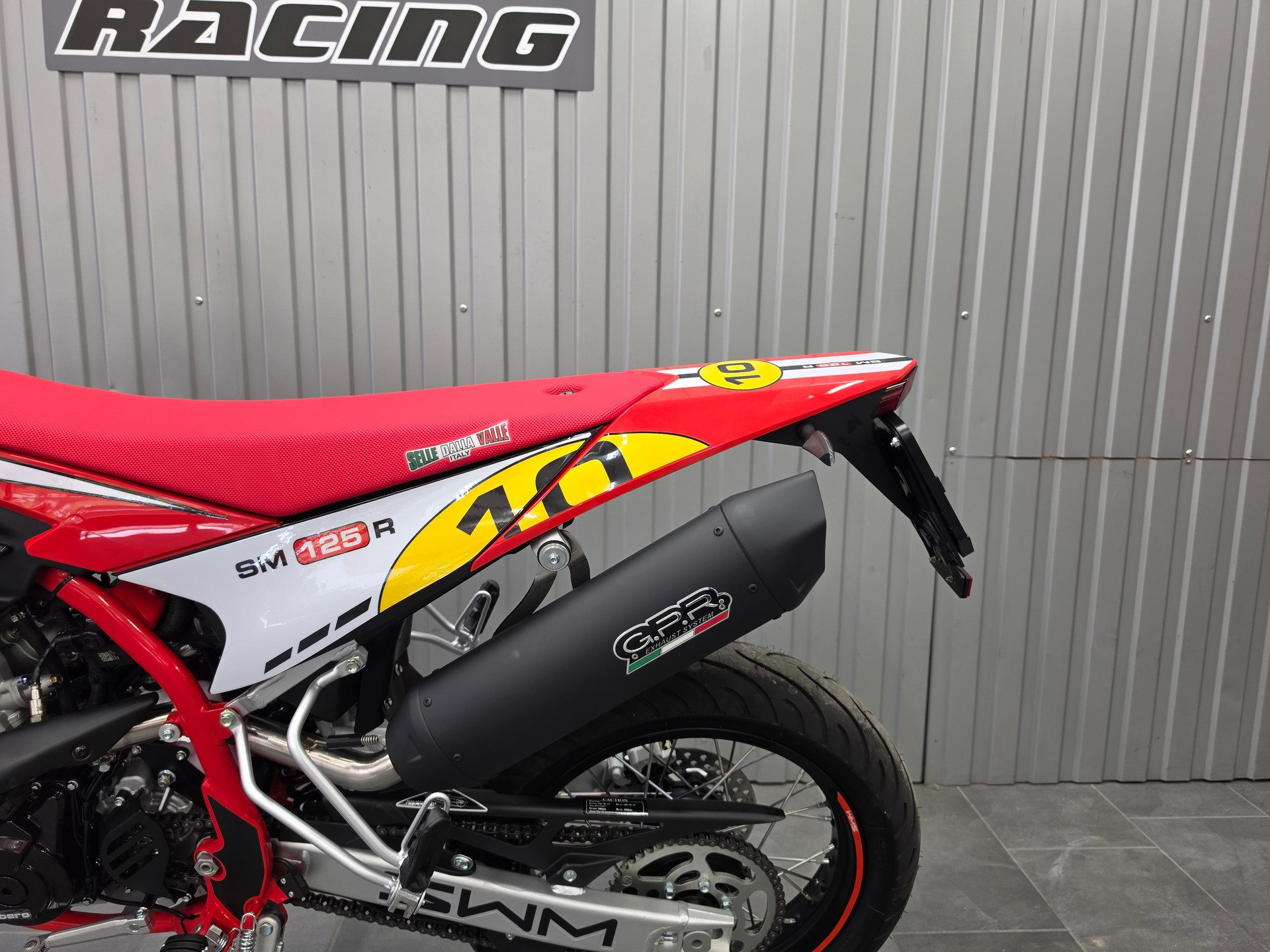 SWM SM 125 R Reborn-showroom-element-3