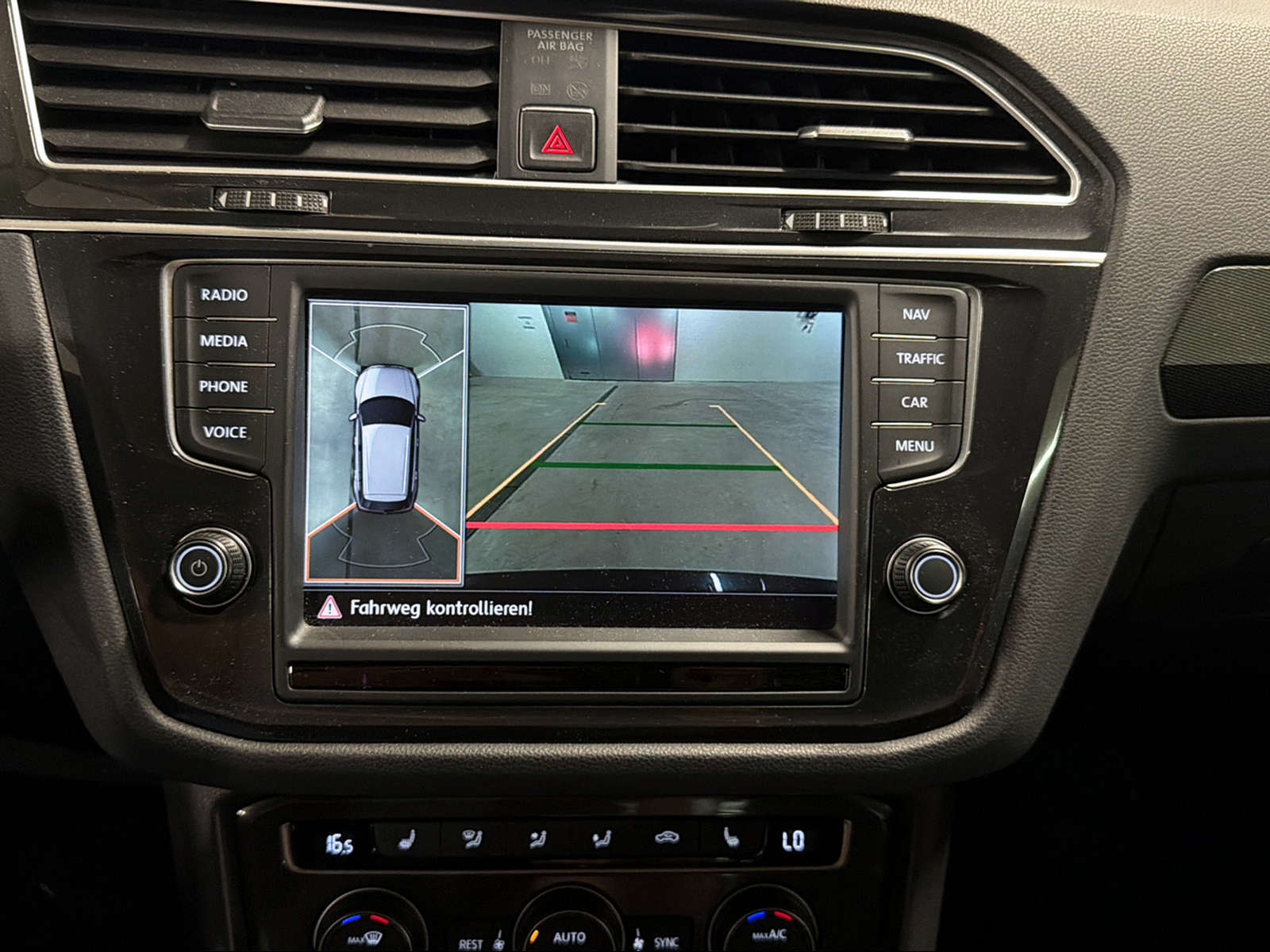 VW Tiguan 2.0 TSI Highline DSG-image-11
