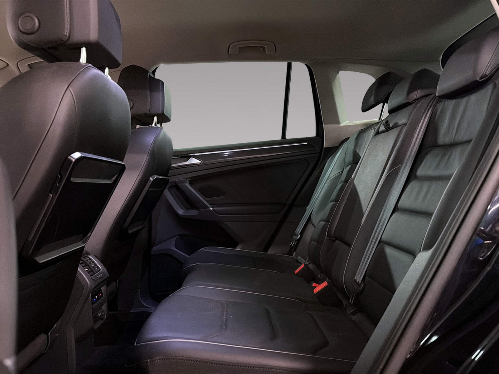 VW Tiguan 2.0 TSI Highline DSG-image-13