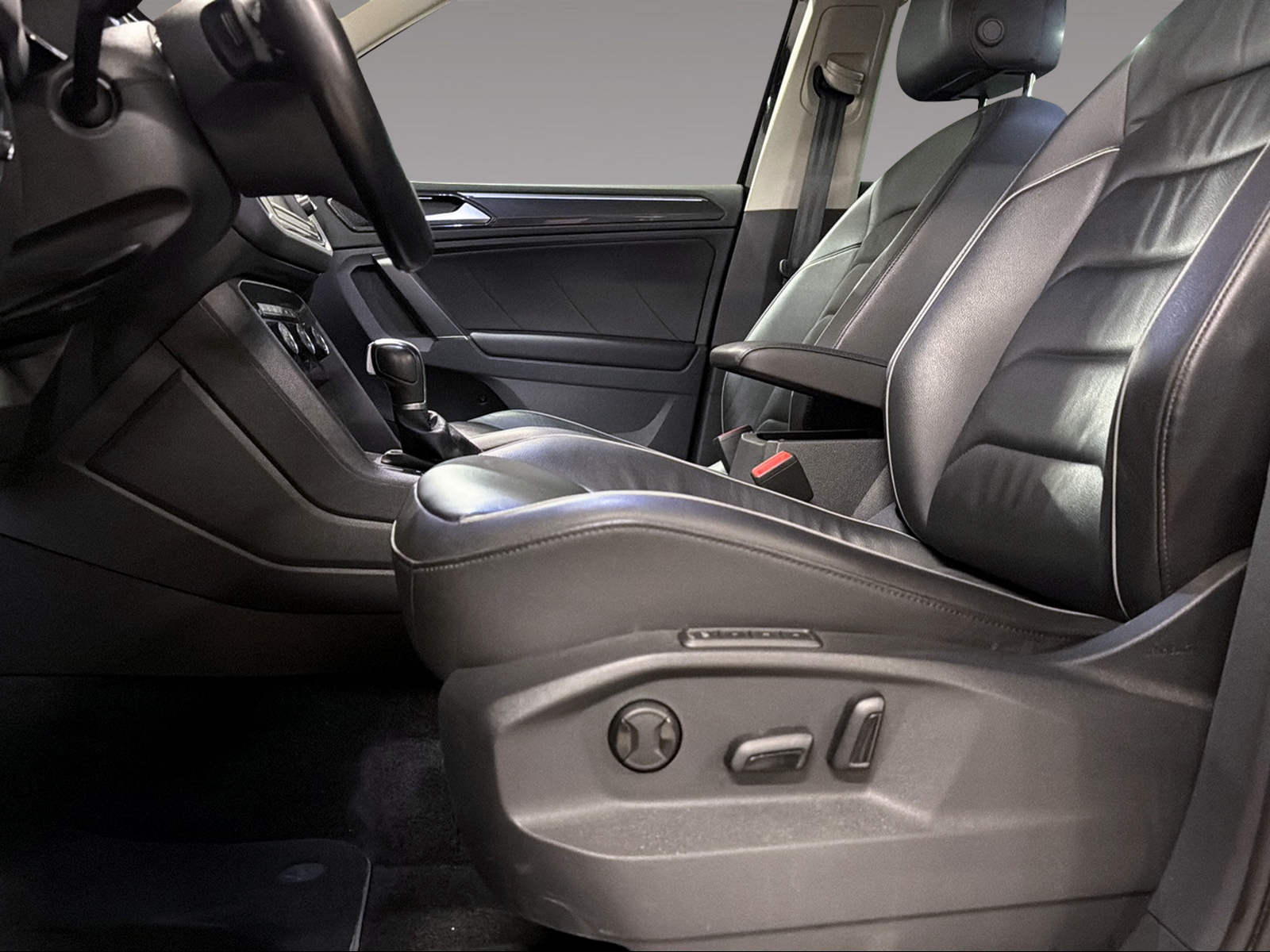 VW Tiguan 2.0 TSI Highline DSG-image-7