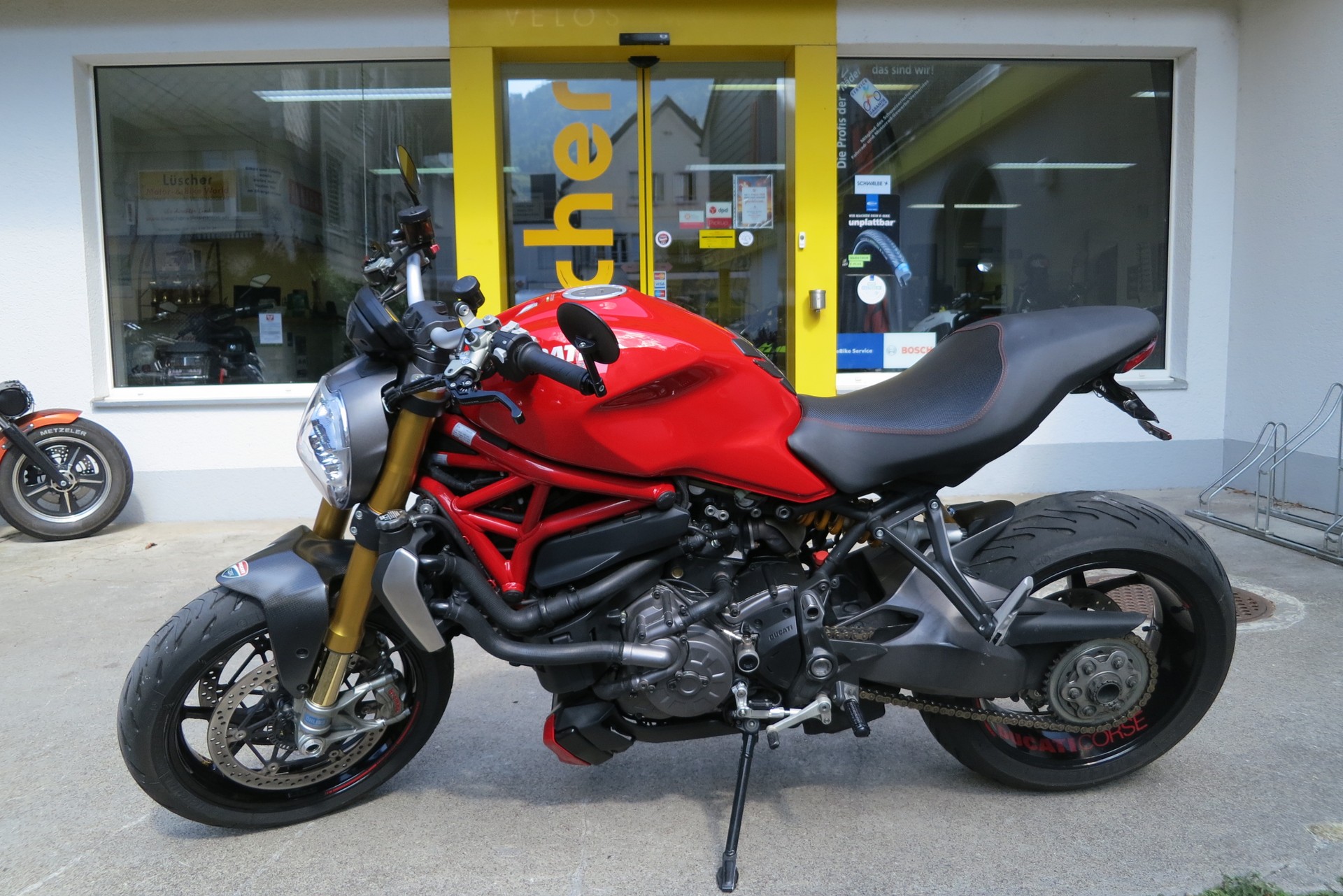 DUCATI Monster 1200 S