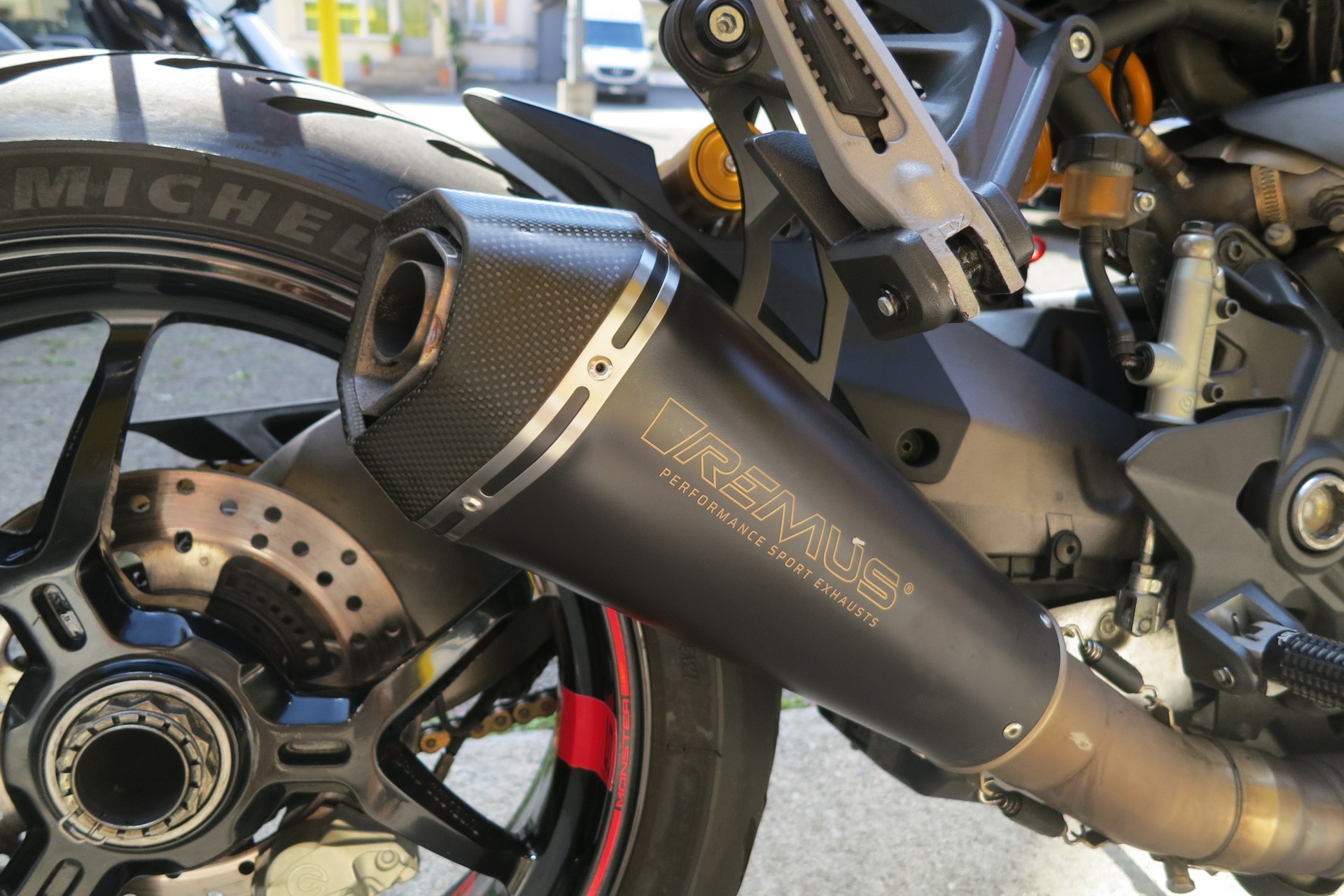DUCATI Monster 1200 S-image-7
