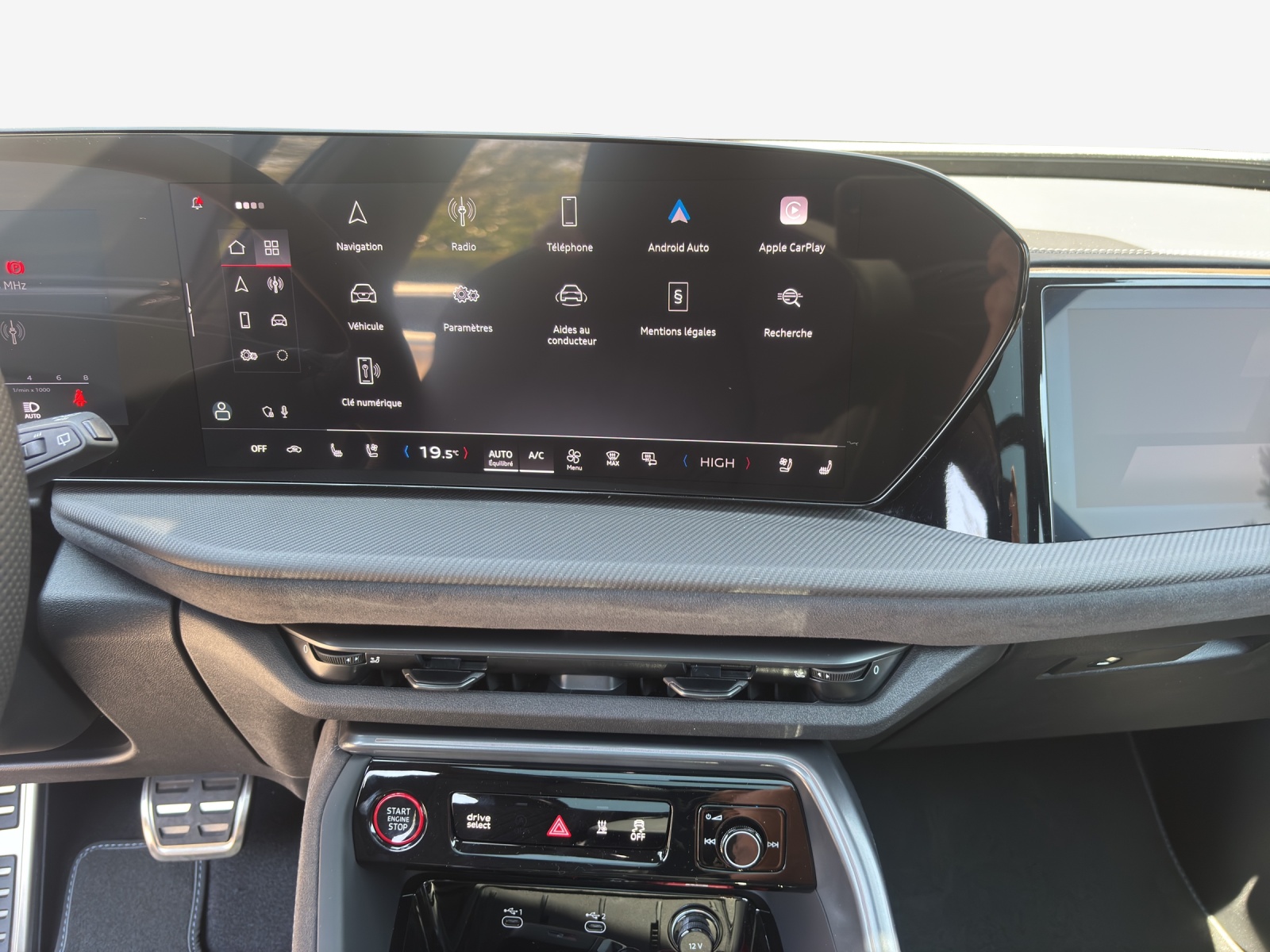 AUDI SQ5 TFSI quattro S-tronic-image-10