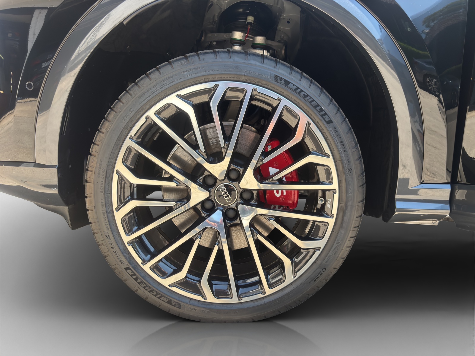AUDI SQ5 TFSI quattro S-tronic-image-13