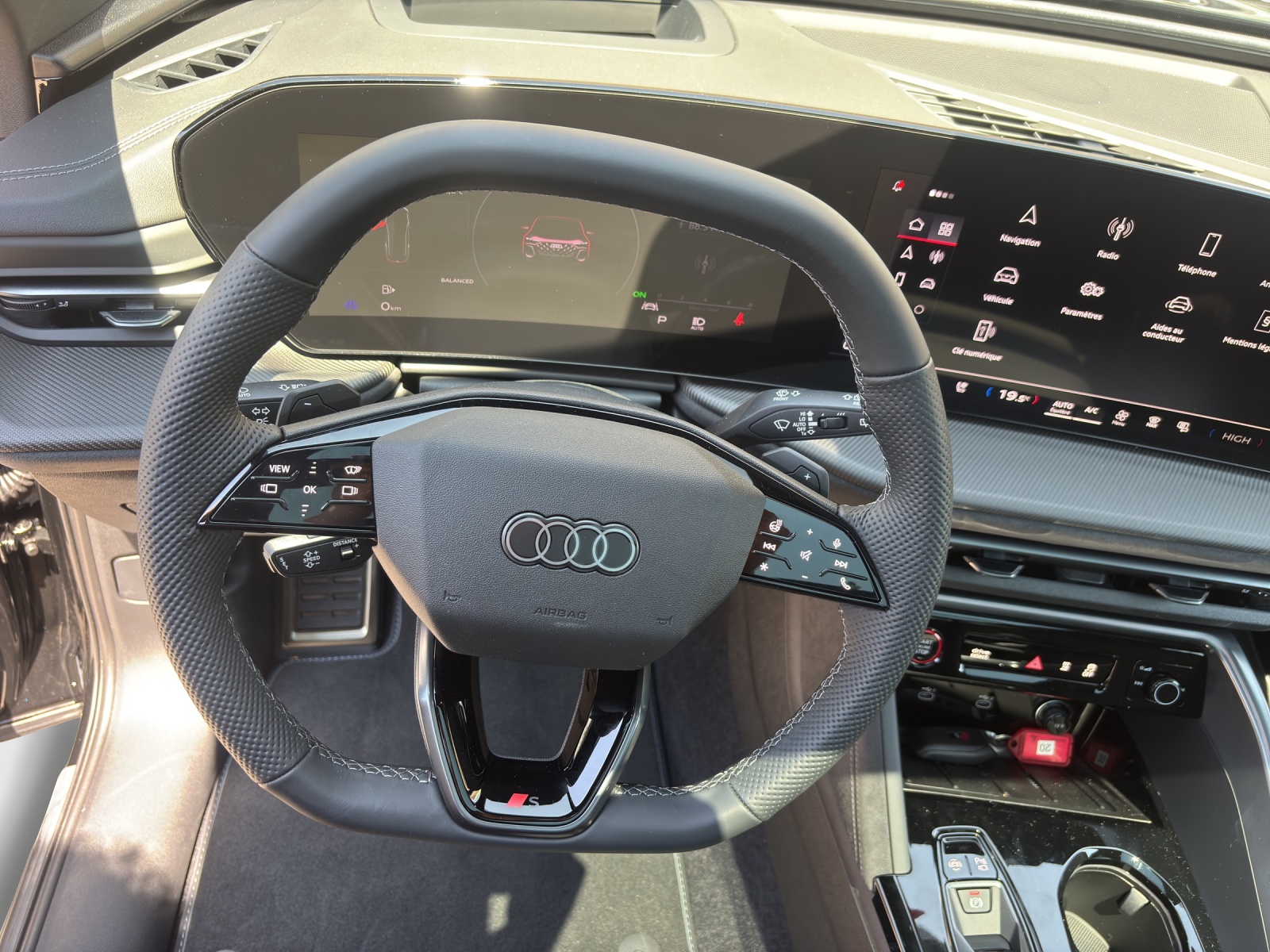 AUDI SQ5 TFSI quattro S-tronic-image-9