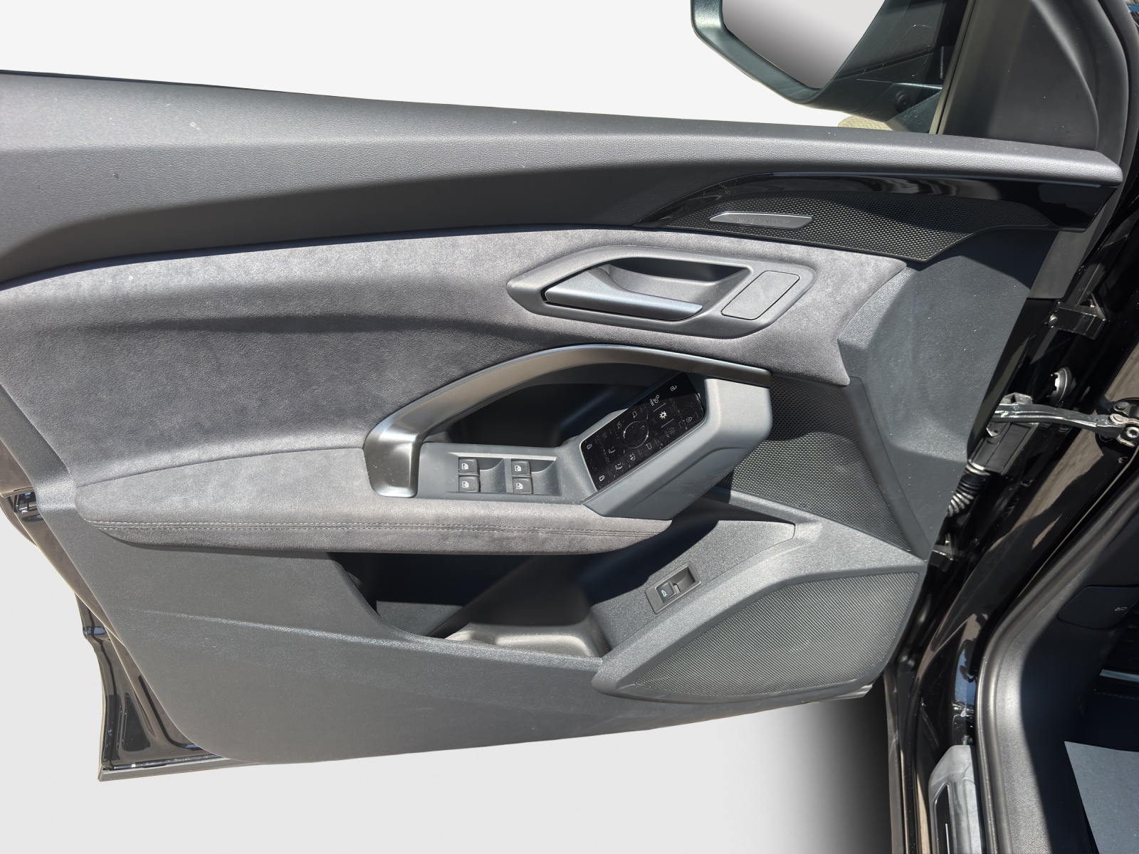 AUDI SQ5 TFSI quattro S-tronic-image-15